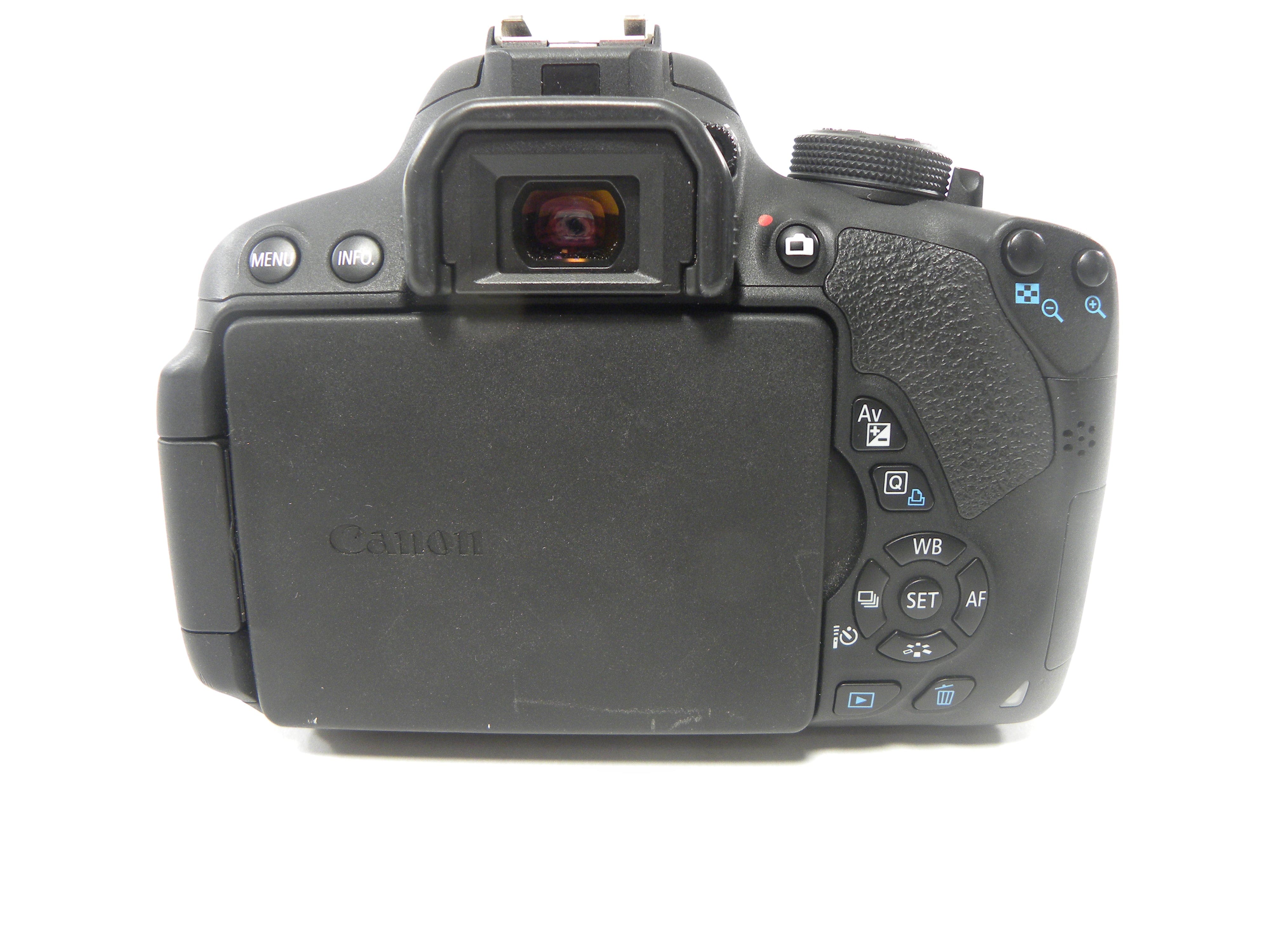 Canon EOS Rebel T5i 18.0mp Digital SLR w/EF-S 18-55 IS II Shutter Ct. 8677