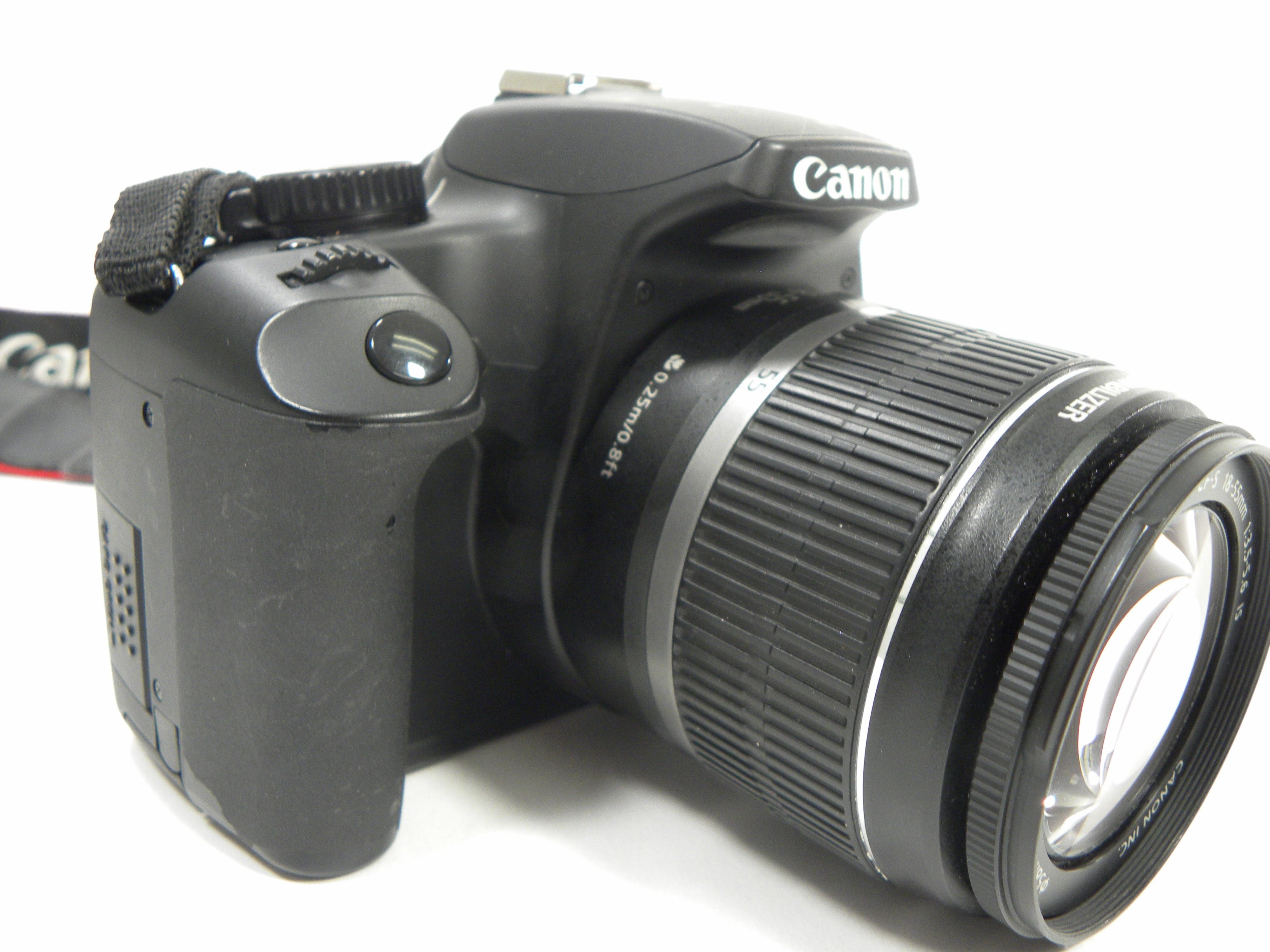 Canon EOS Rebel XS 10.1mp w/EF-S 18-55 IS Shutter Ct. 3,990