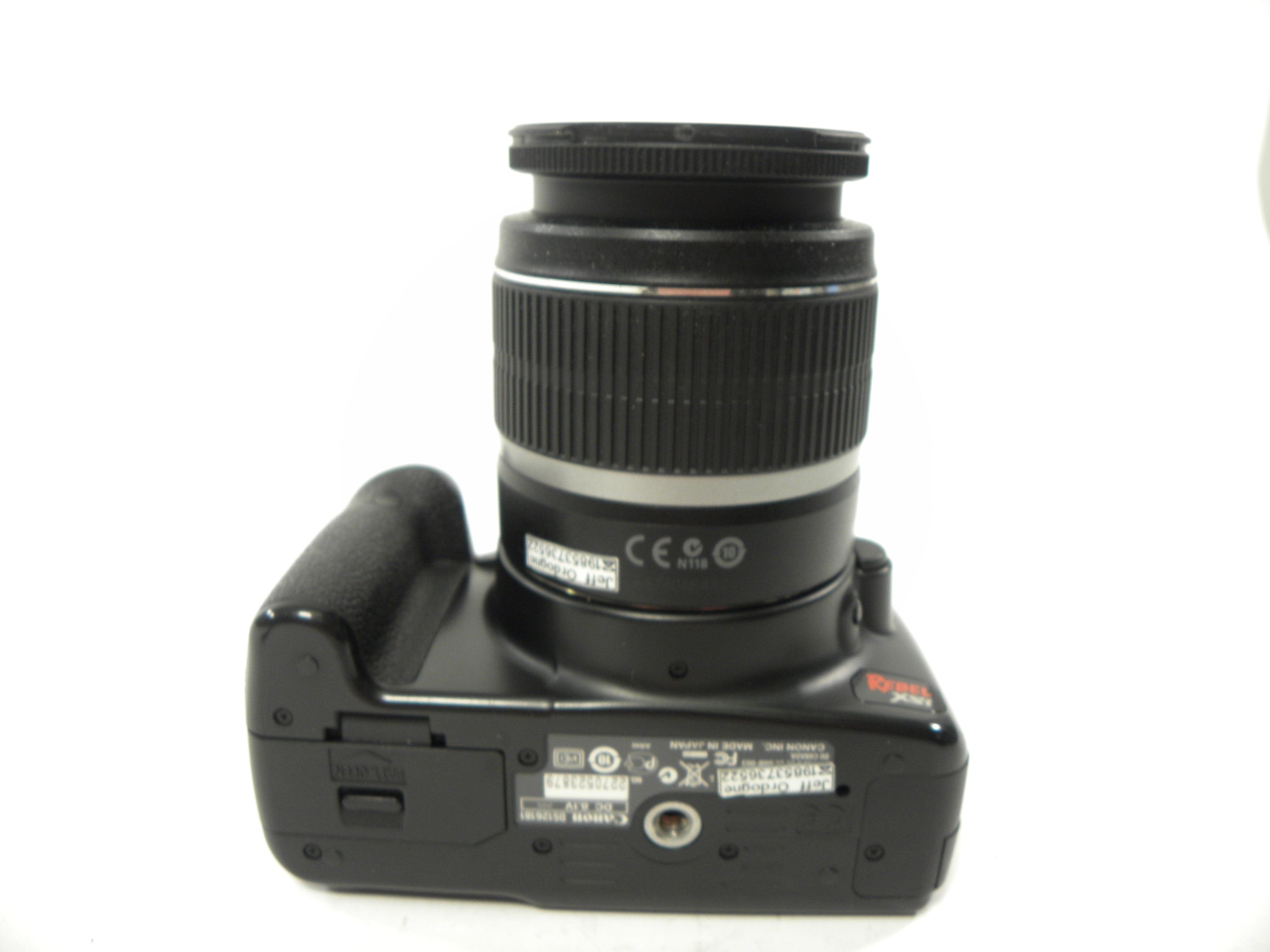 Canon EOS Rebel XSi 12.2mp Digital SLR w/EF-S 18-55 IS shutter Ct. 8,172