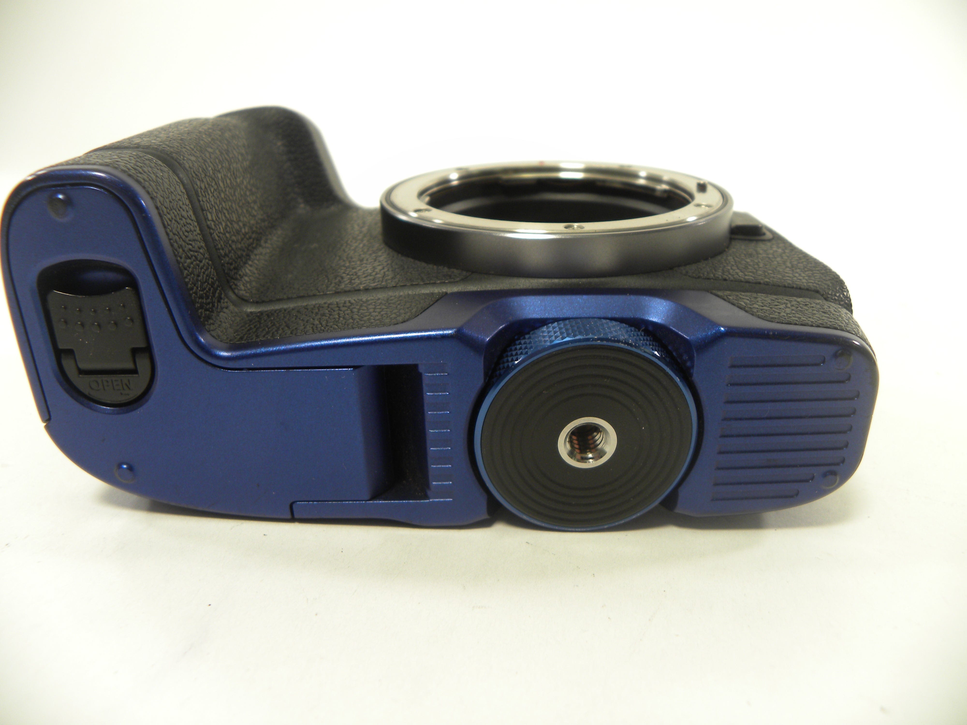 Canon EOS RP 26.2mp Digital Mirrorless Camera body only Shutter Ct.