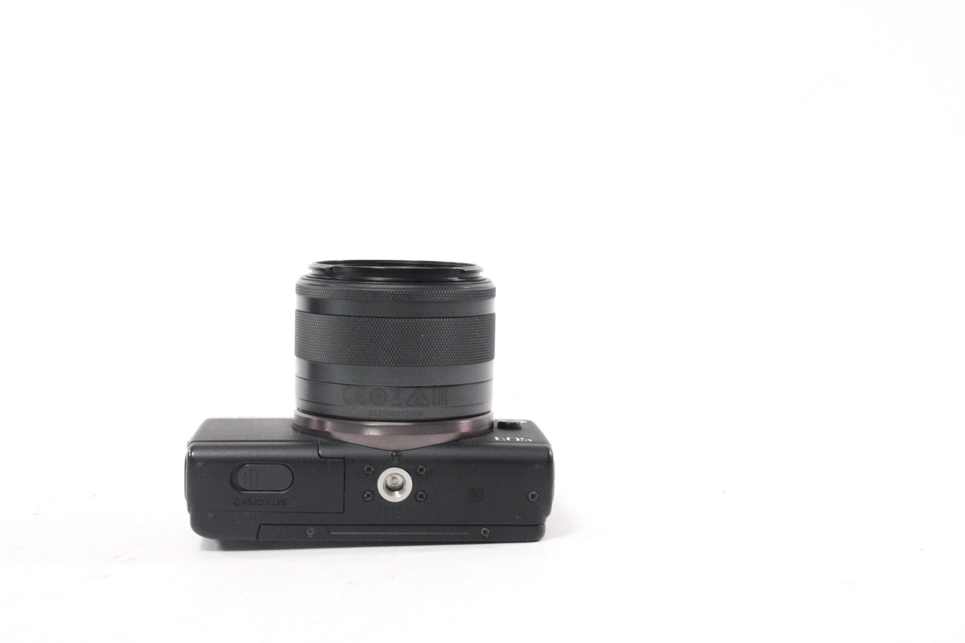 Canon M100 Mirrorless Digital Camera with 15-45mm f/3.5-6.3 Lens No Shutter Count