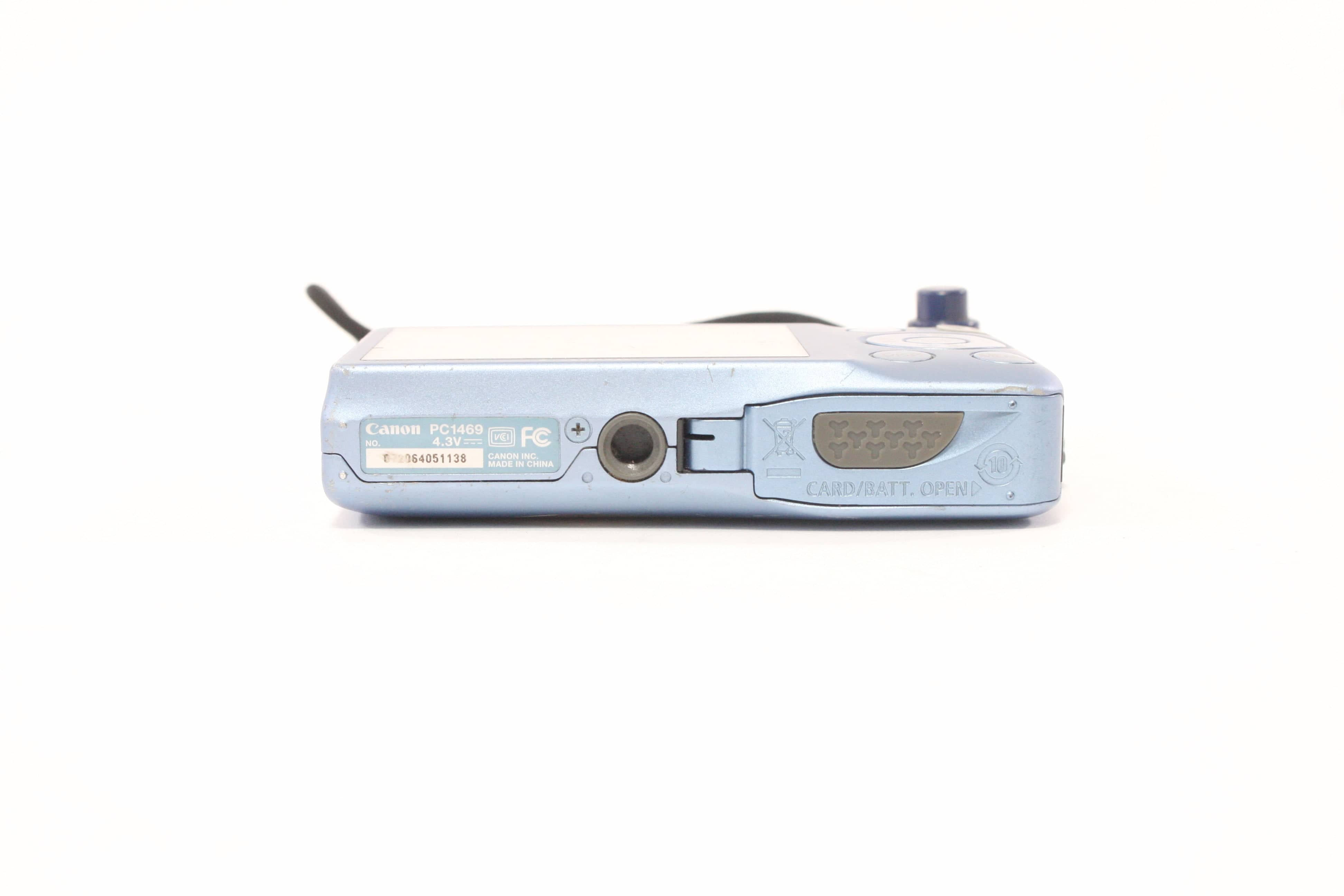 Canon PowerShot Elph SDI300 IS Digital Point-and-Shoot Camera 4x Zoom 12.1mp (Blue)