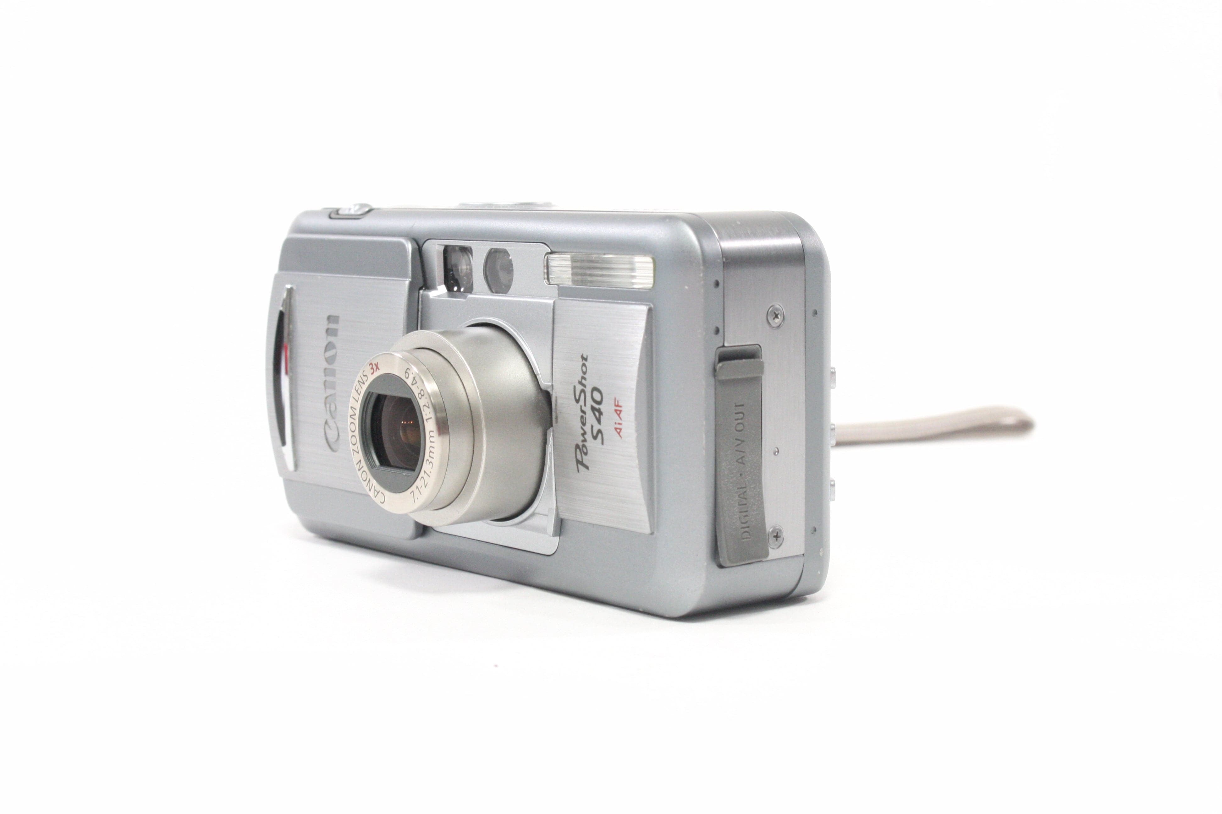 Canon PowerShot S40 Digital Point-and-Shoot Camera with 3x Zoom & 4.1mp