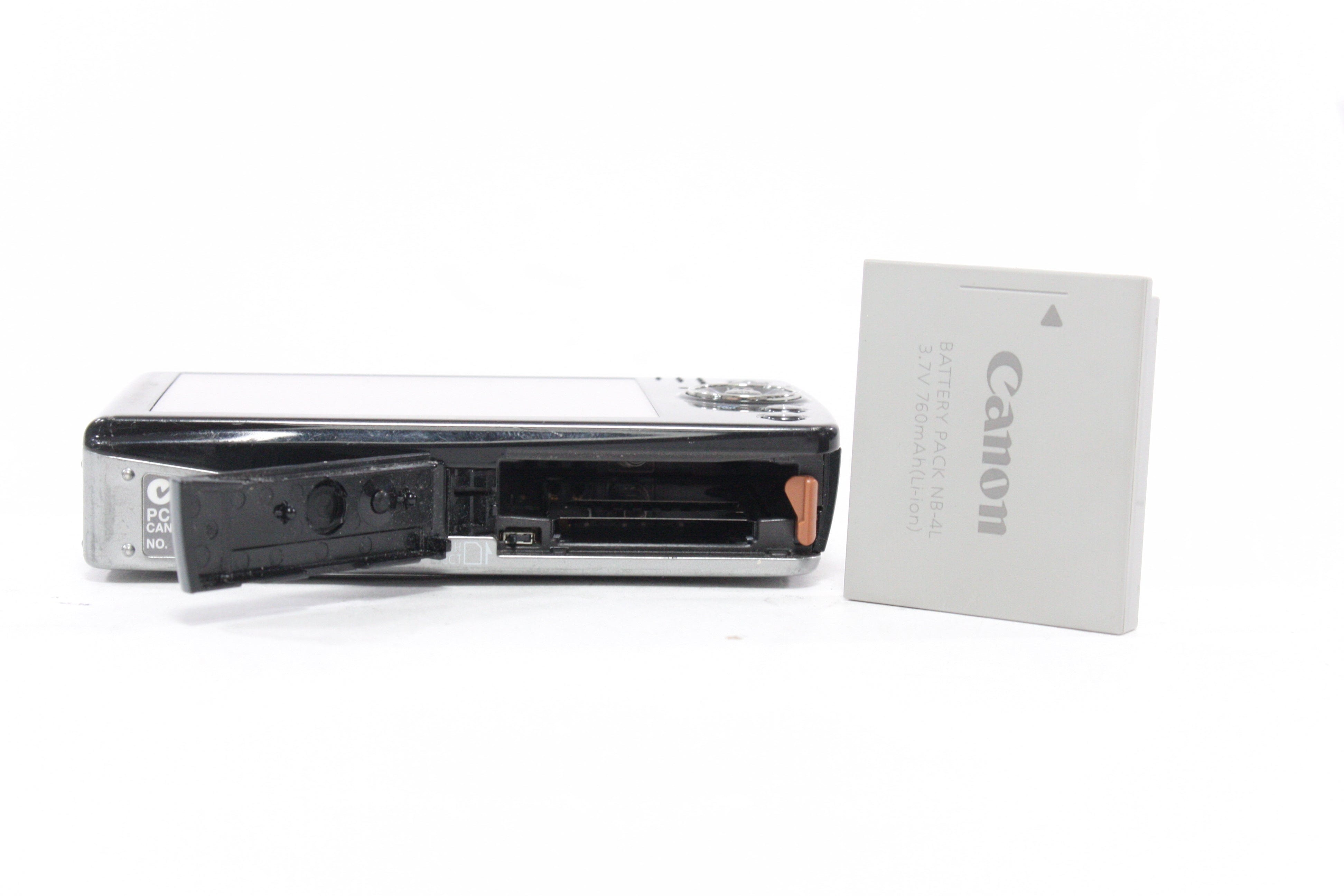 Canon PowerShot SD750 Digital Elph Point-and-Shoot Camera 3x Zoom 7.1mp