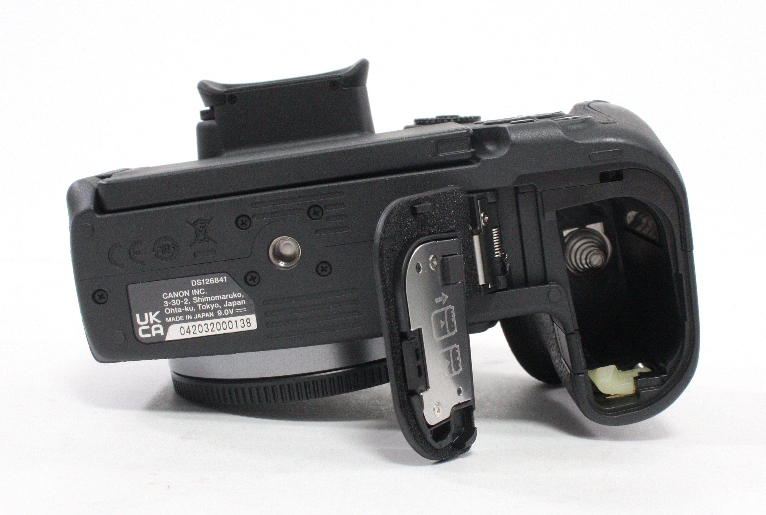 Canon R7 Mirrorless Digital Camera (Body Only) with Shutter Count of (less than) 25,000