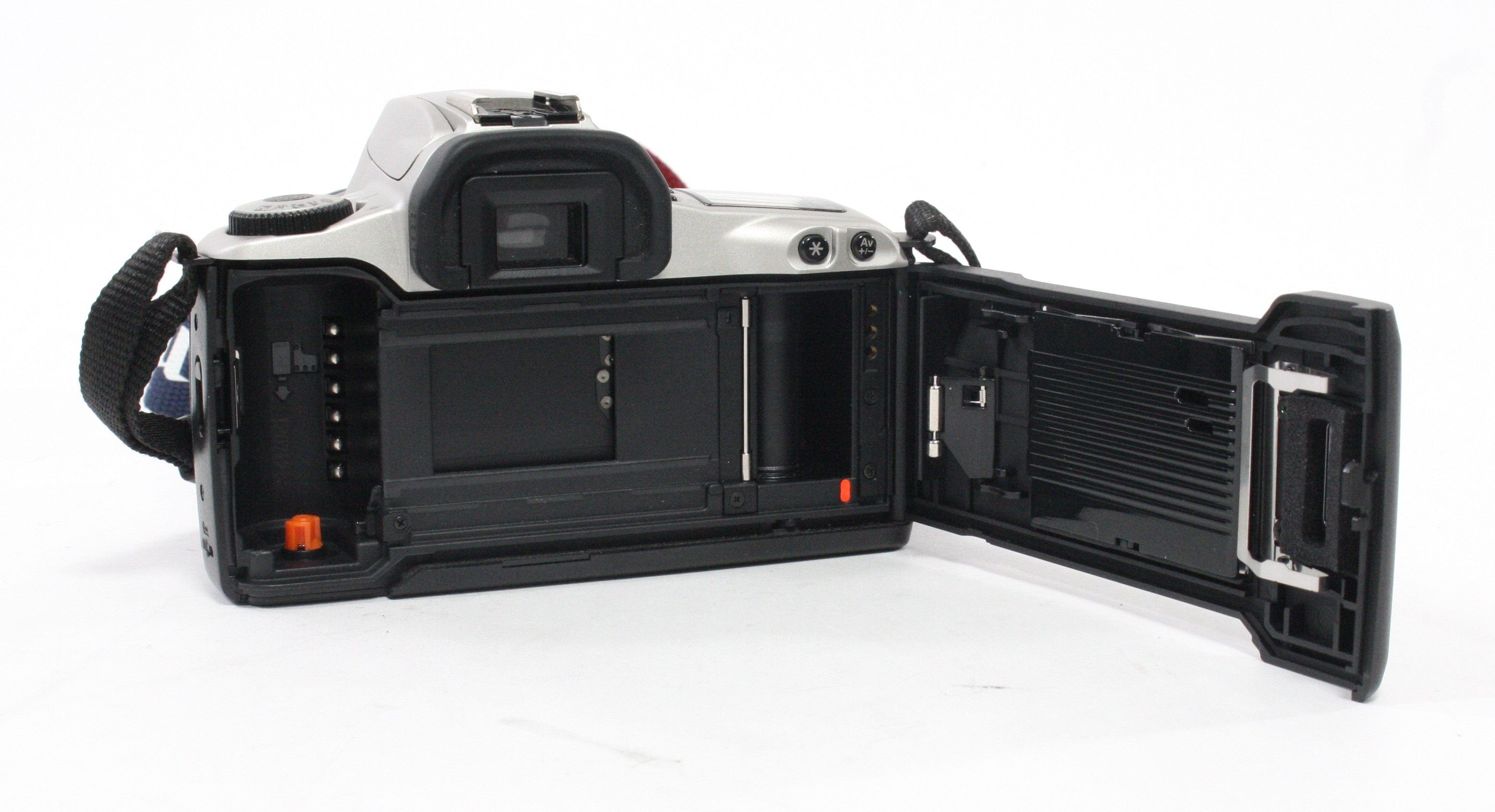 Canon Rebel 2000 35mm SLR Camera  with 28-80mm f/3.5-5.6 II Lens