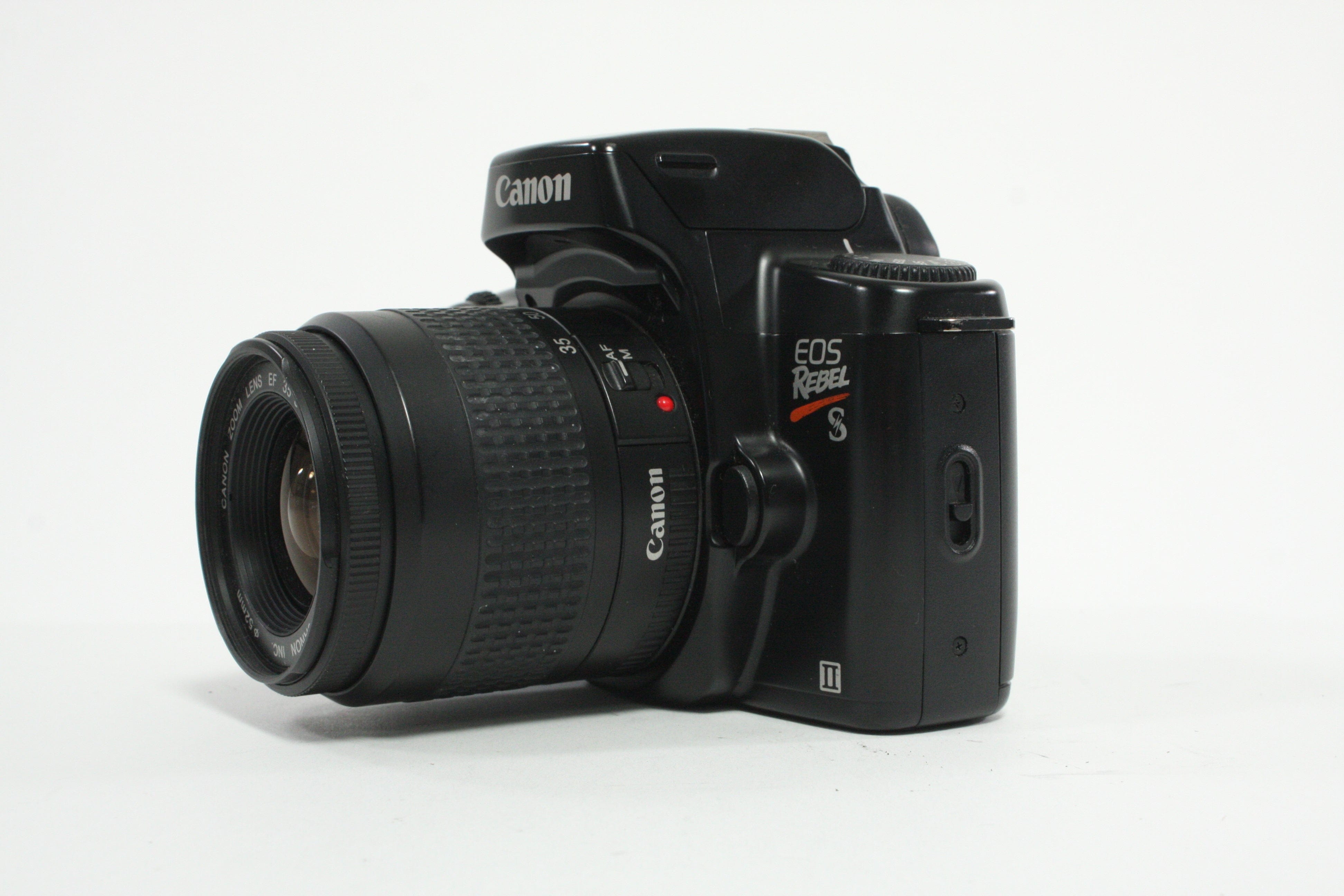 Canon Rebel S II 35mm SLR Camera with 35-80mm f/4-5.6 III Lens