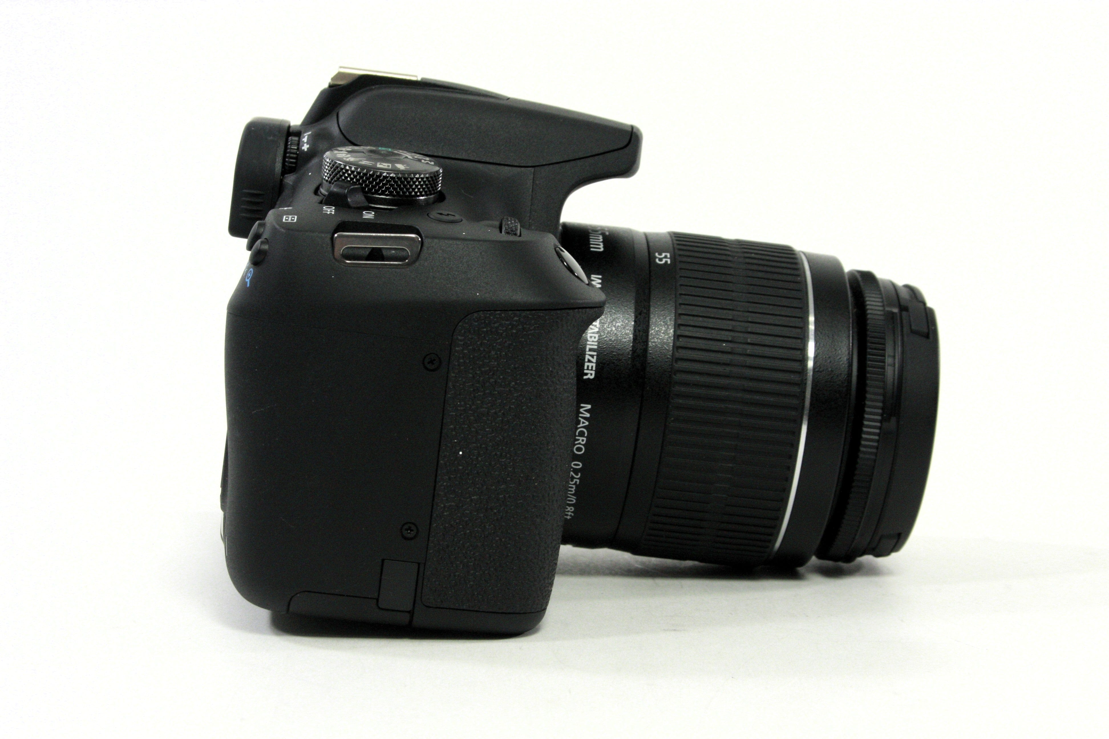 Canon Rebel T7  Digital SLR w/ 18-55mm Is II Lens - Shutter Count ONLY 64!