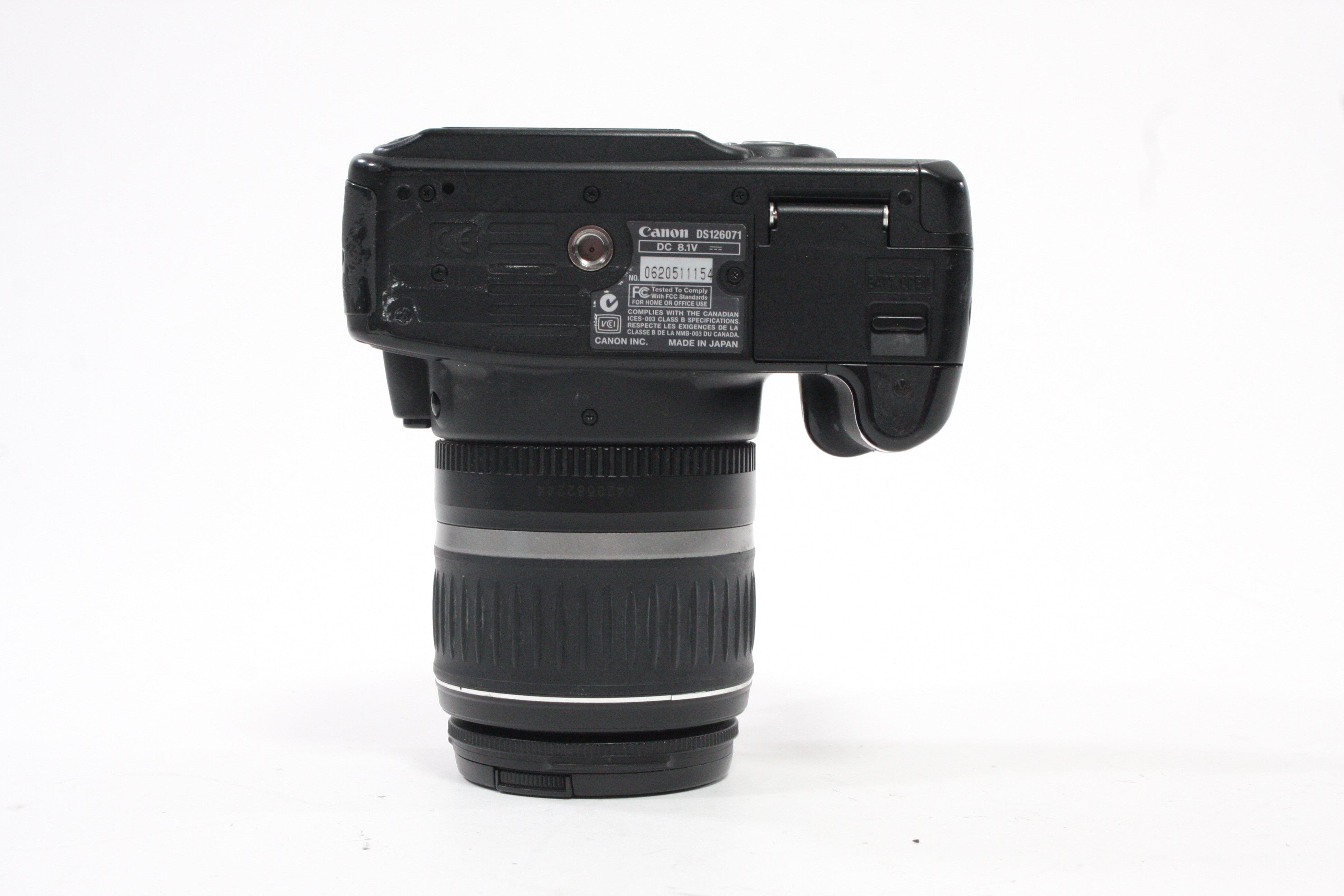 Canon Rebel XT DSLR with 18-55mm f/3.5-5.6 II Lens
