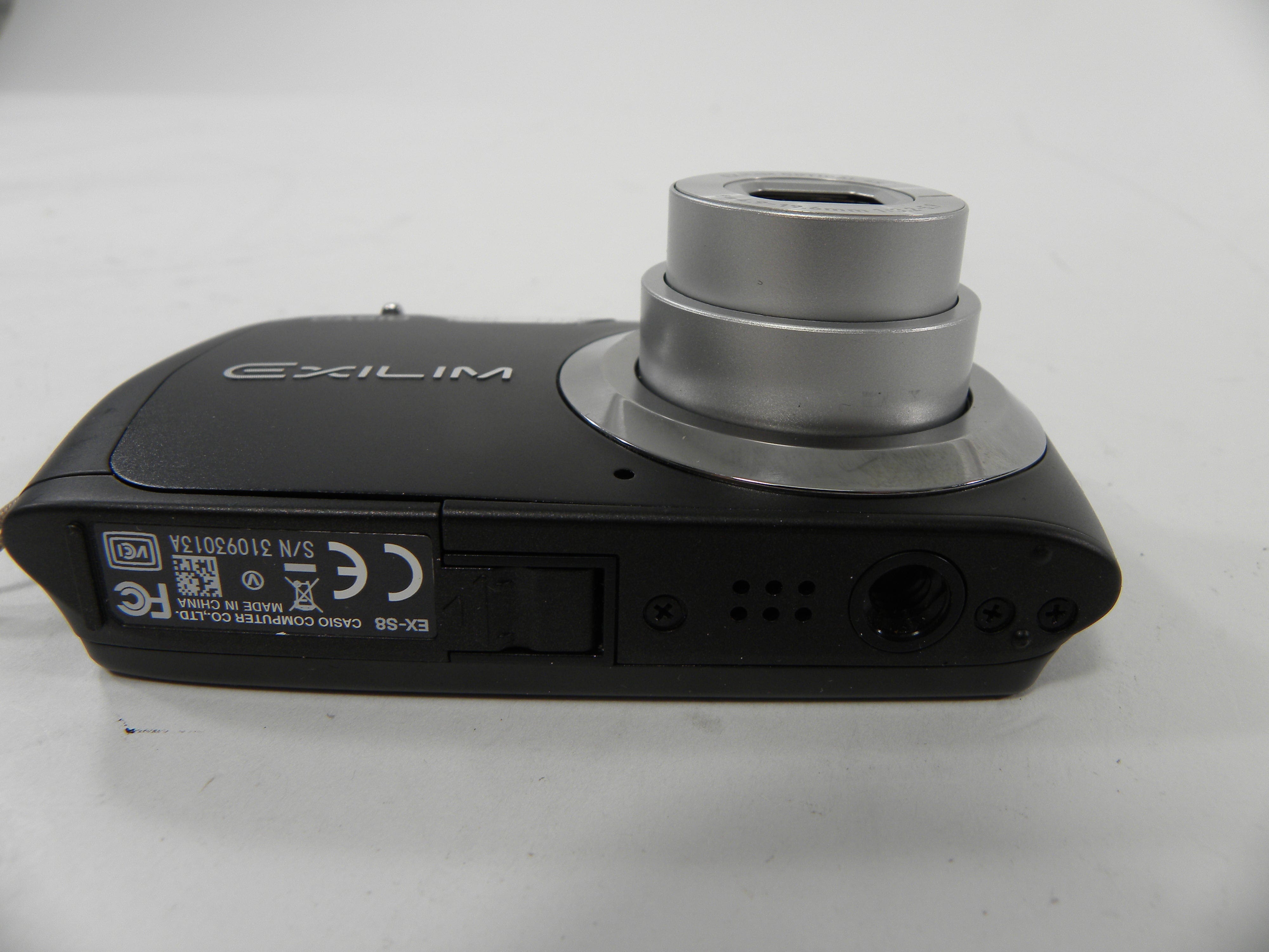 Casio Exilim EX-S8 12.1mp Digital Camera