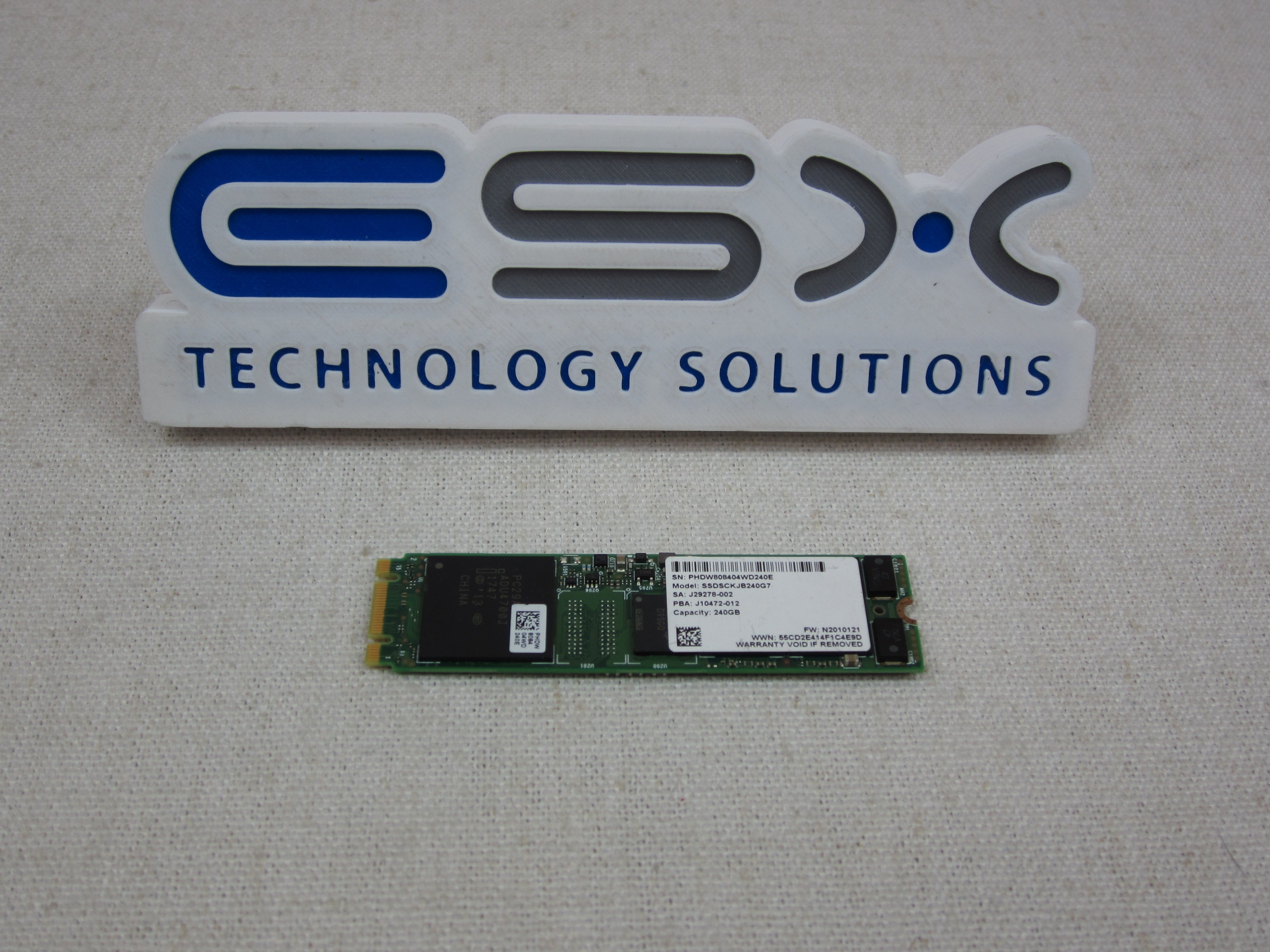 Intel SSDSCKJB240G7 240GB 6Gb/s 2280 M.2 SATA SSD