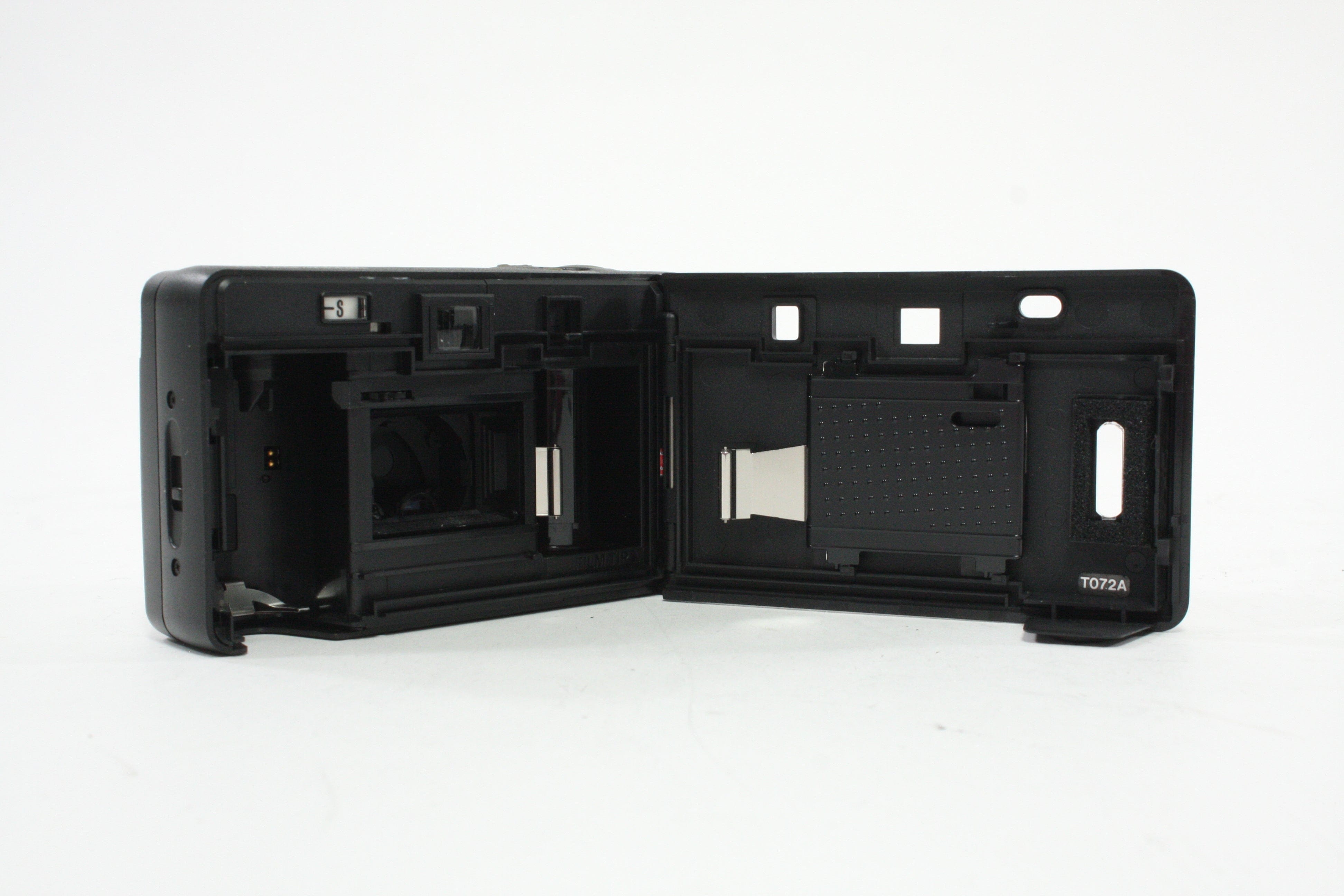 Chinon Pocket Dual-P 35mm Camera
