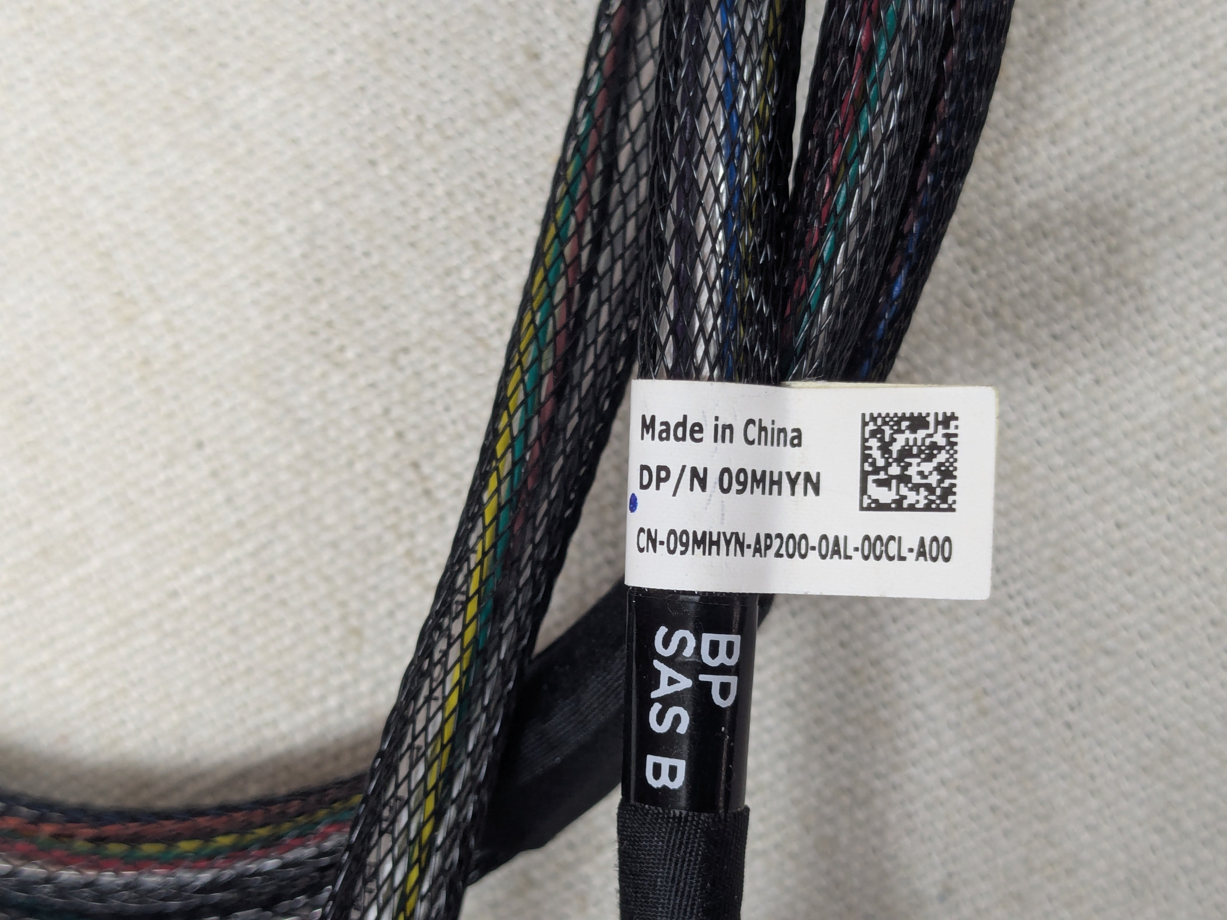 Dell 9MHYN PowerEdge R740 BP to PCI-E PERC Mini SAS HD [SFF-8643] RAID CABLE