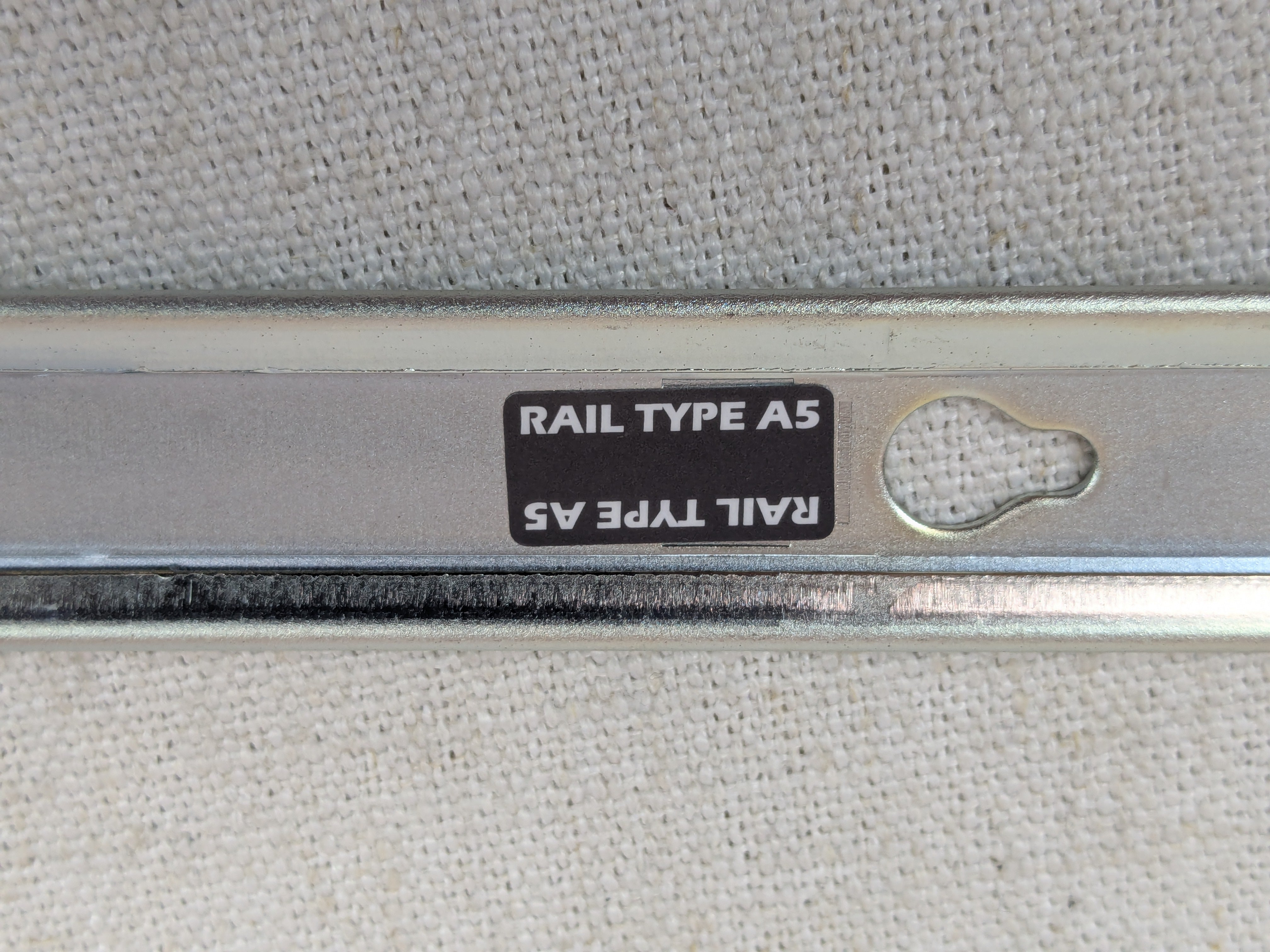 Dell WDVFC Type A5 Inner Rail Set Dell Networking S52XX S51XX S50XX S41XX S42XX