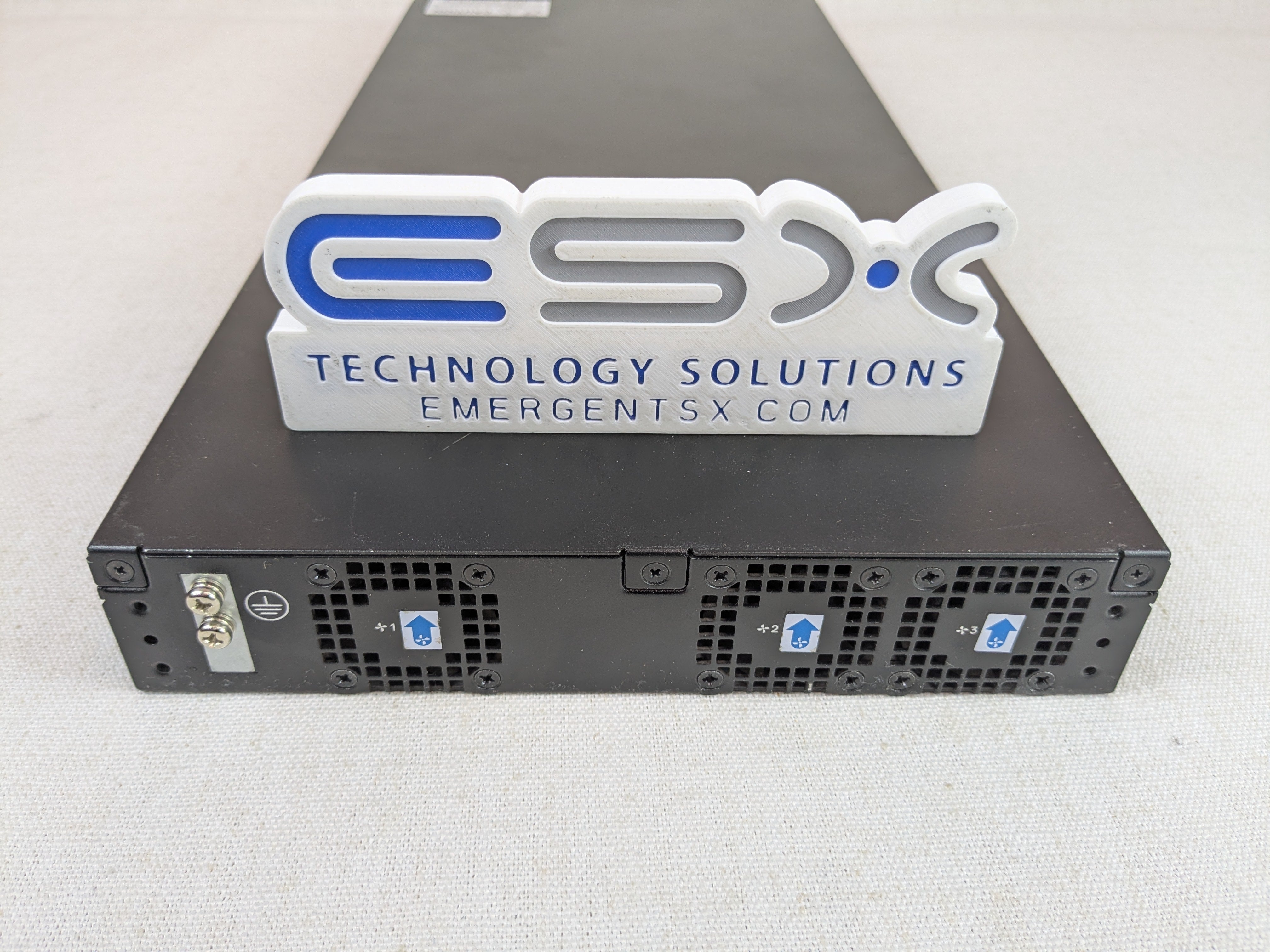 DAMAGE Dell EMC S4112F-ON 12 Port 10G SFP+ 3x 100G QSFP28 Networking Switch OS10