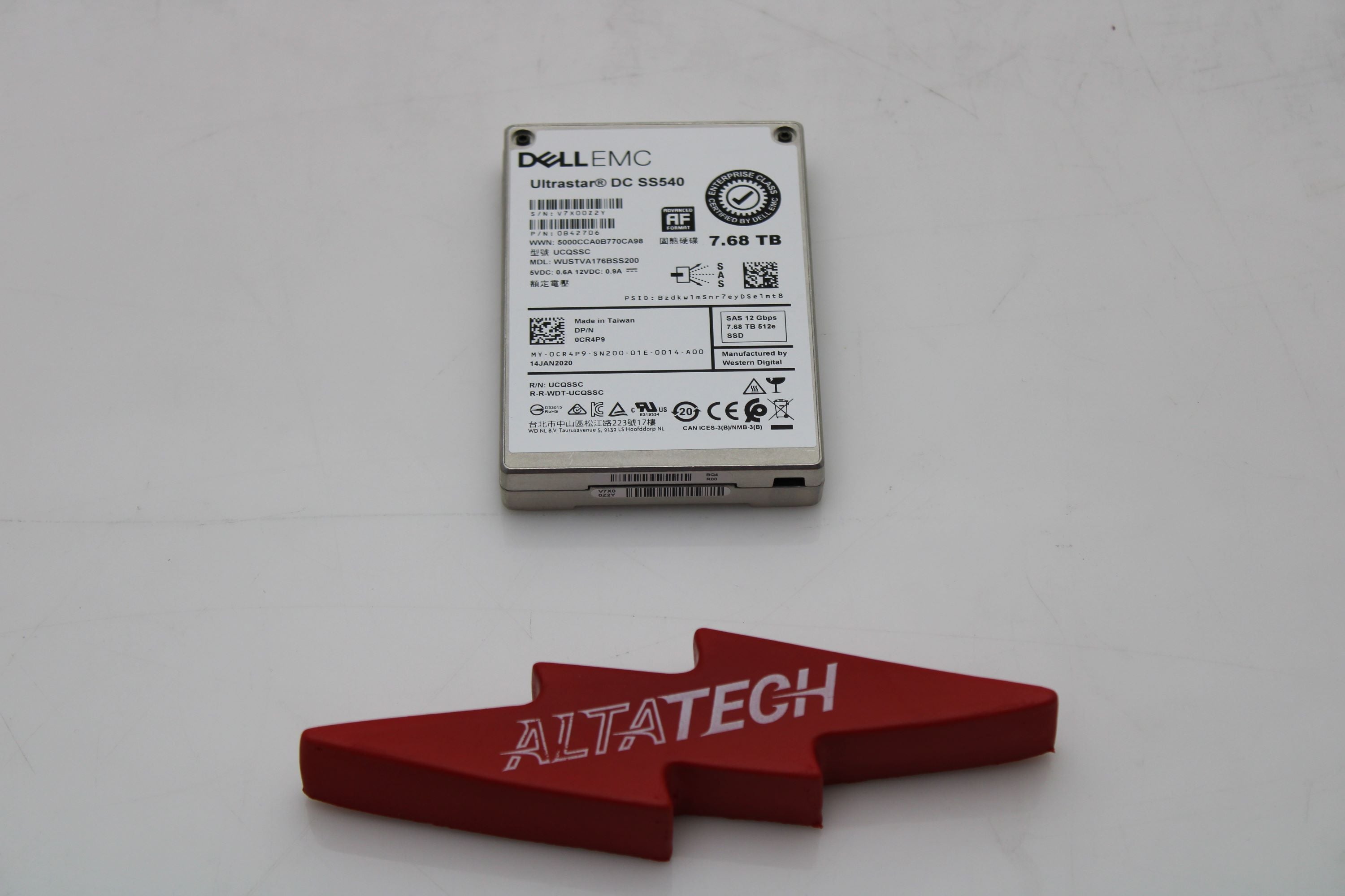 Dell 0CR4P9 7.68TB SSD SAS 2.5 12G RI