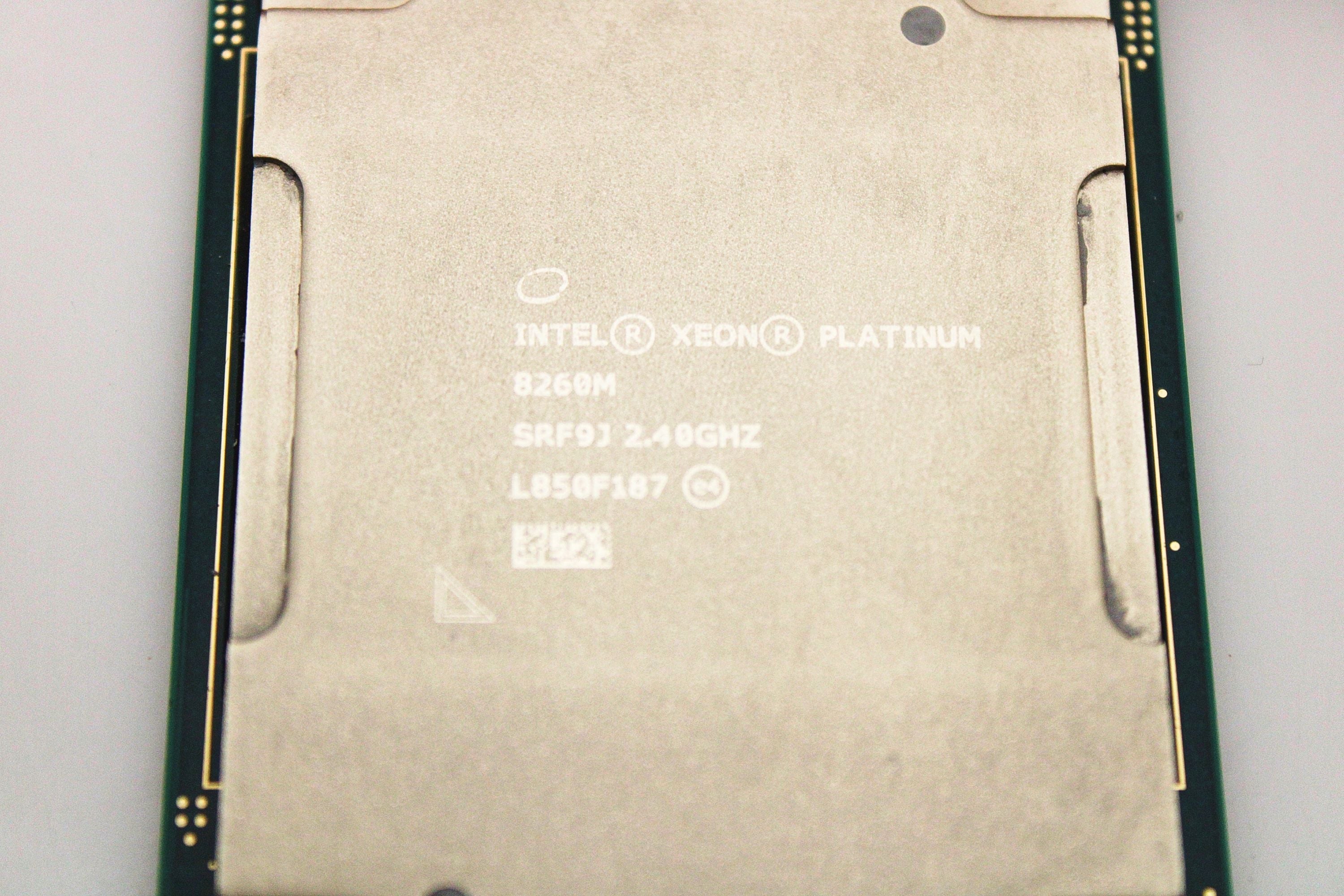 Dell SRF9J 2.4HGZ/35.75MB/165W/24C, PT 8260M