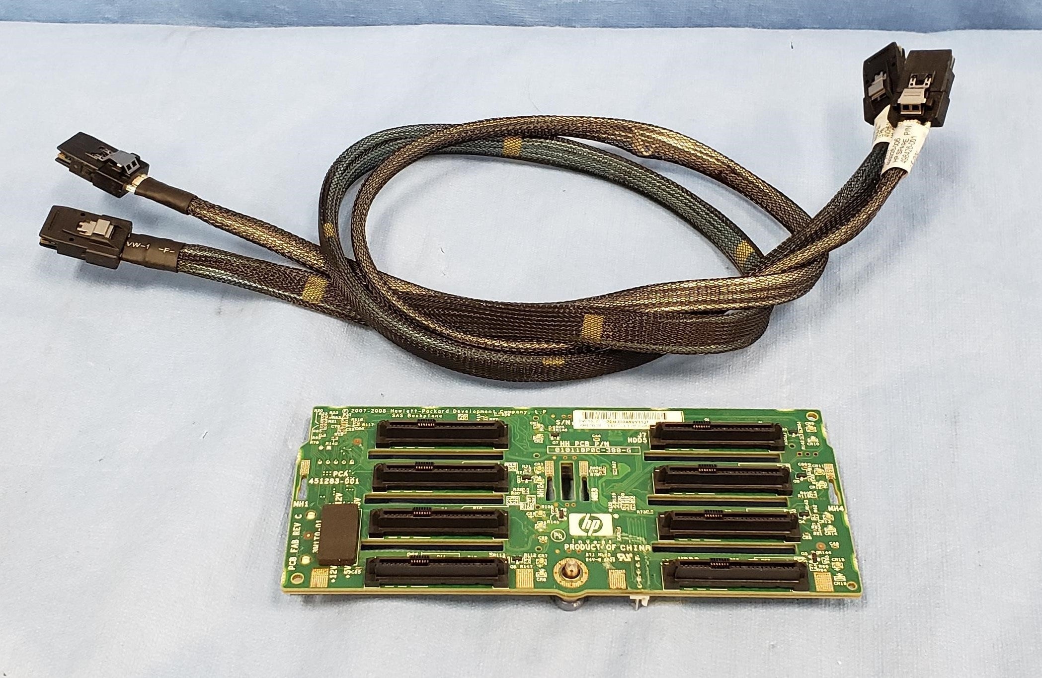 HP 2.5” 8-Bay SAS HDD Backplane 451283-002 w/ Cables-507690-001 - Lot of 2