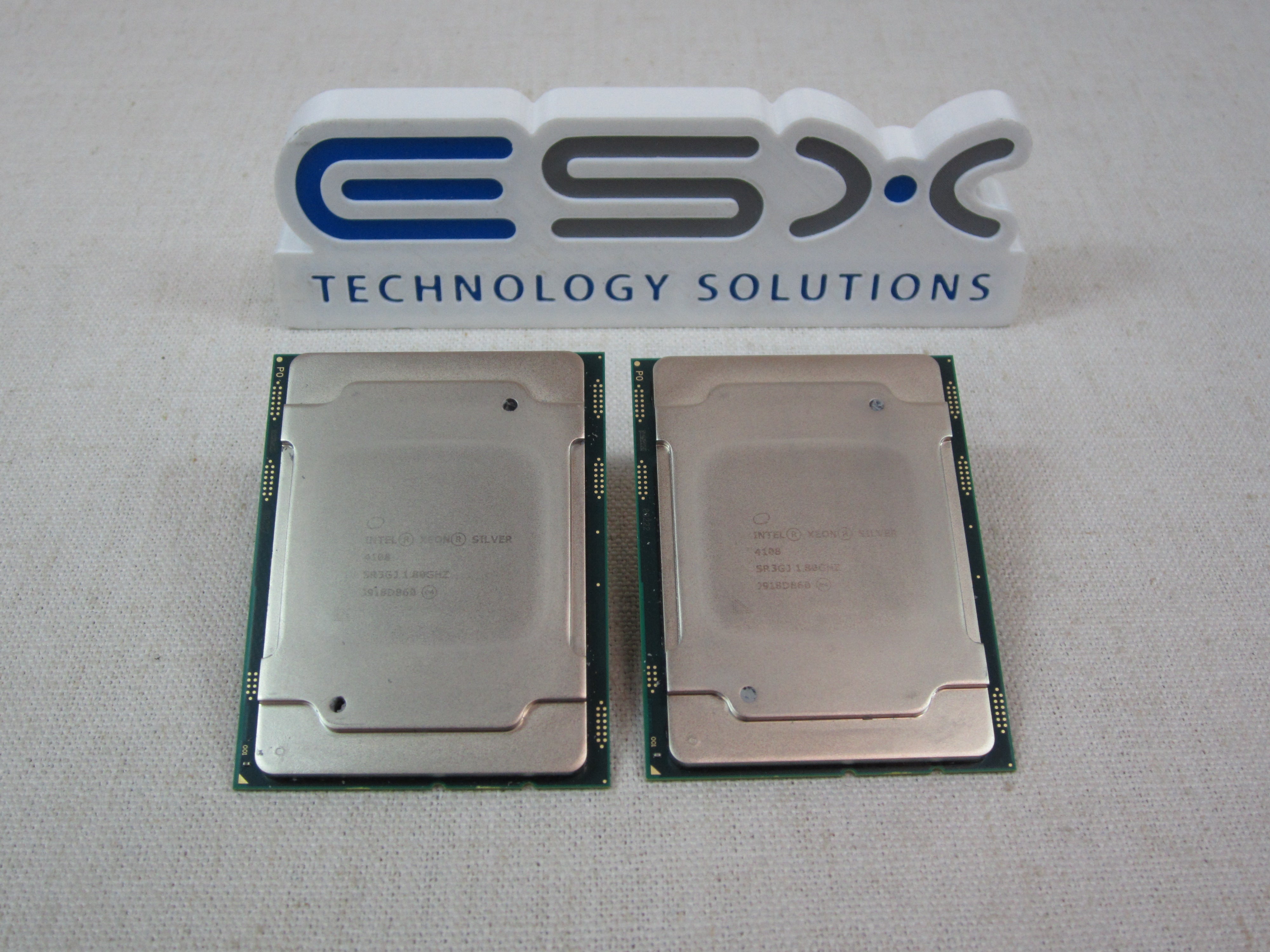 Pair (2) Intel Xeon 8-Core Silver 4108 @ 1.8GHz 11MB 85W Processor SR3GJ CPU