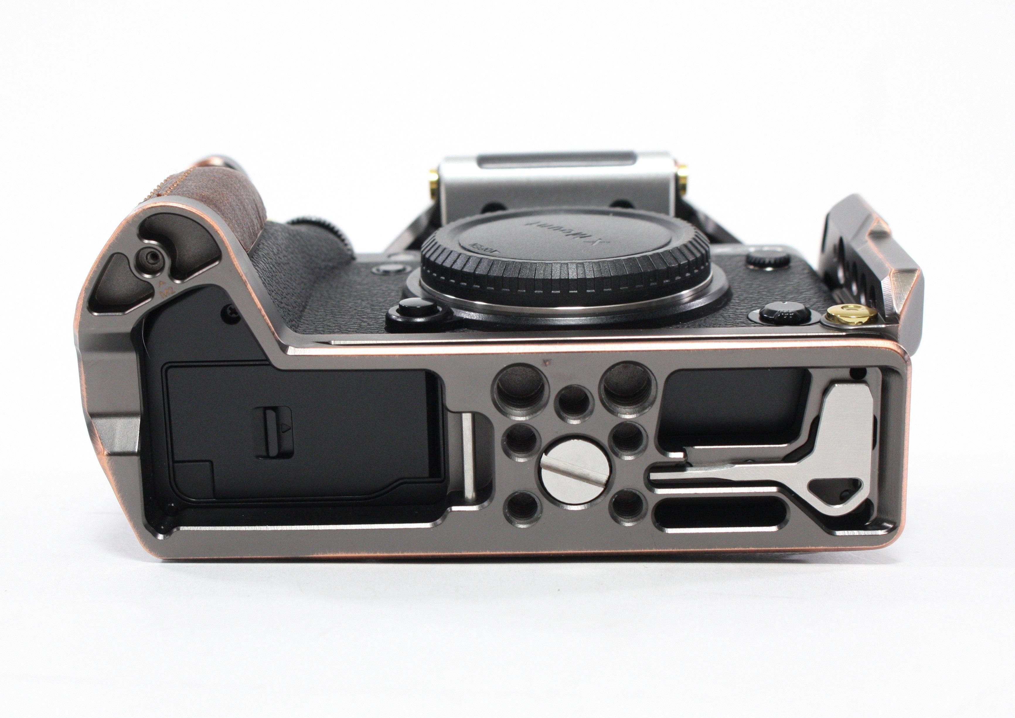 Fuji X-T5 Digital Mirrorless Camera Body with Cage  Shutter Count 941