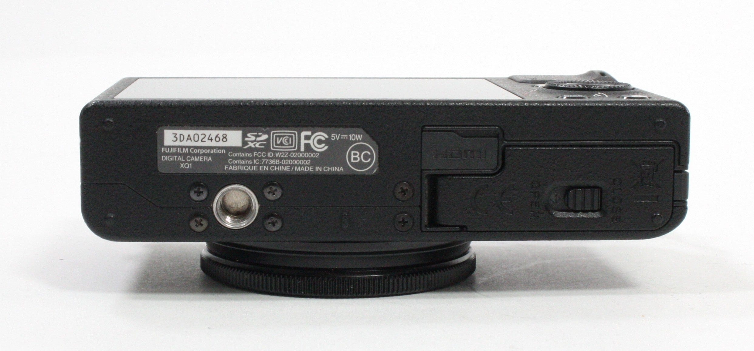 Fuji XQ1 Digital Camera 9x Zoom 12mp