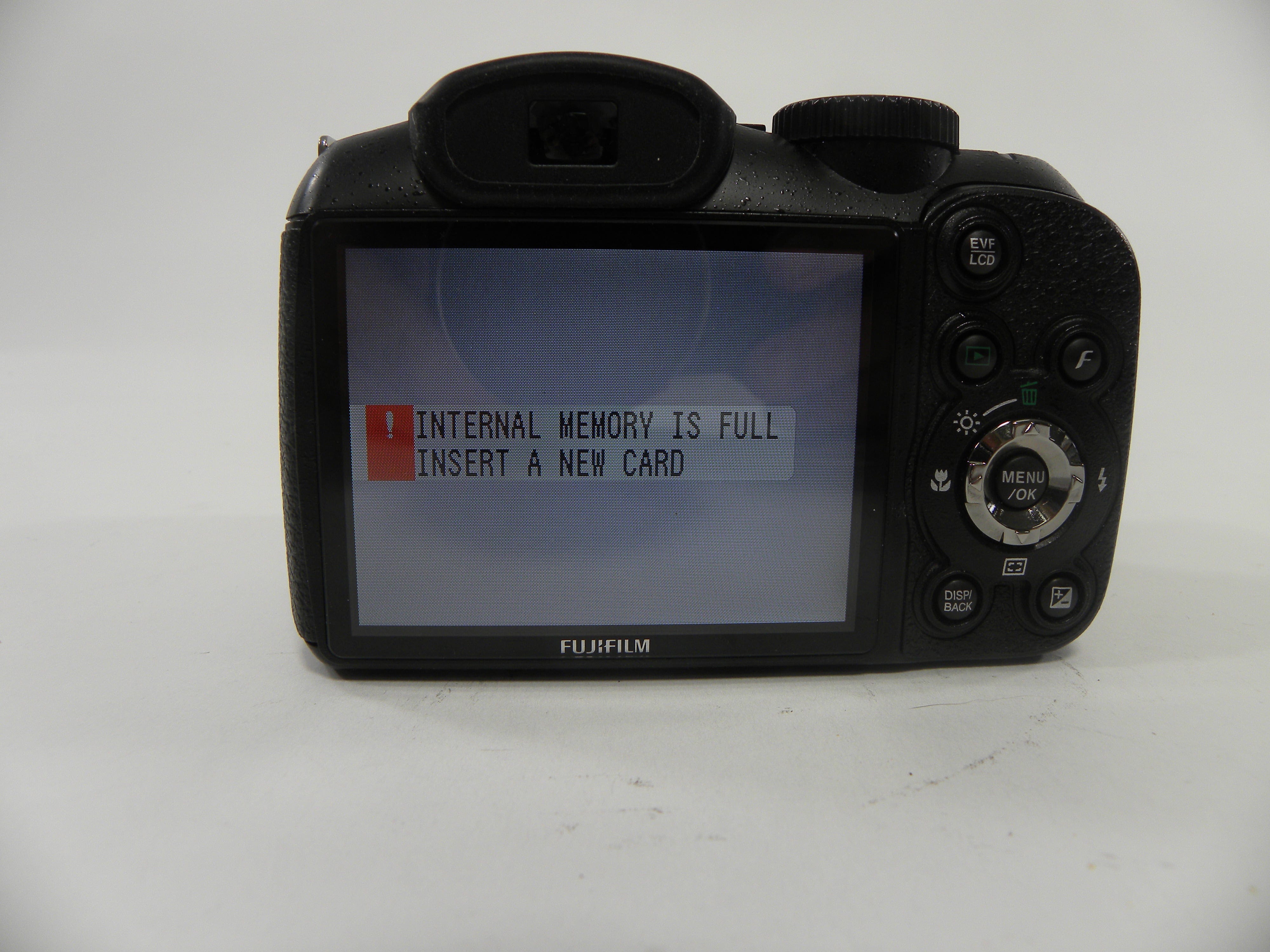 Fujifilm Finepix S1800 12.2mp Digital Camera