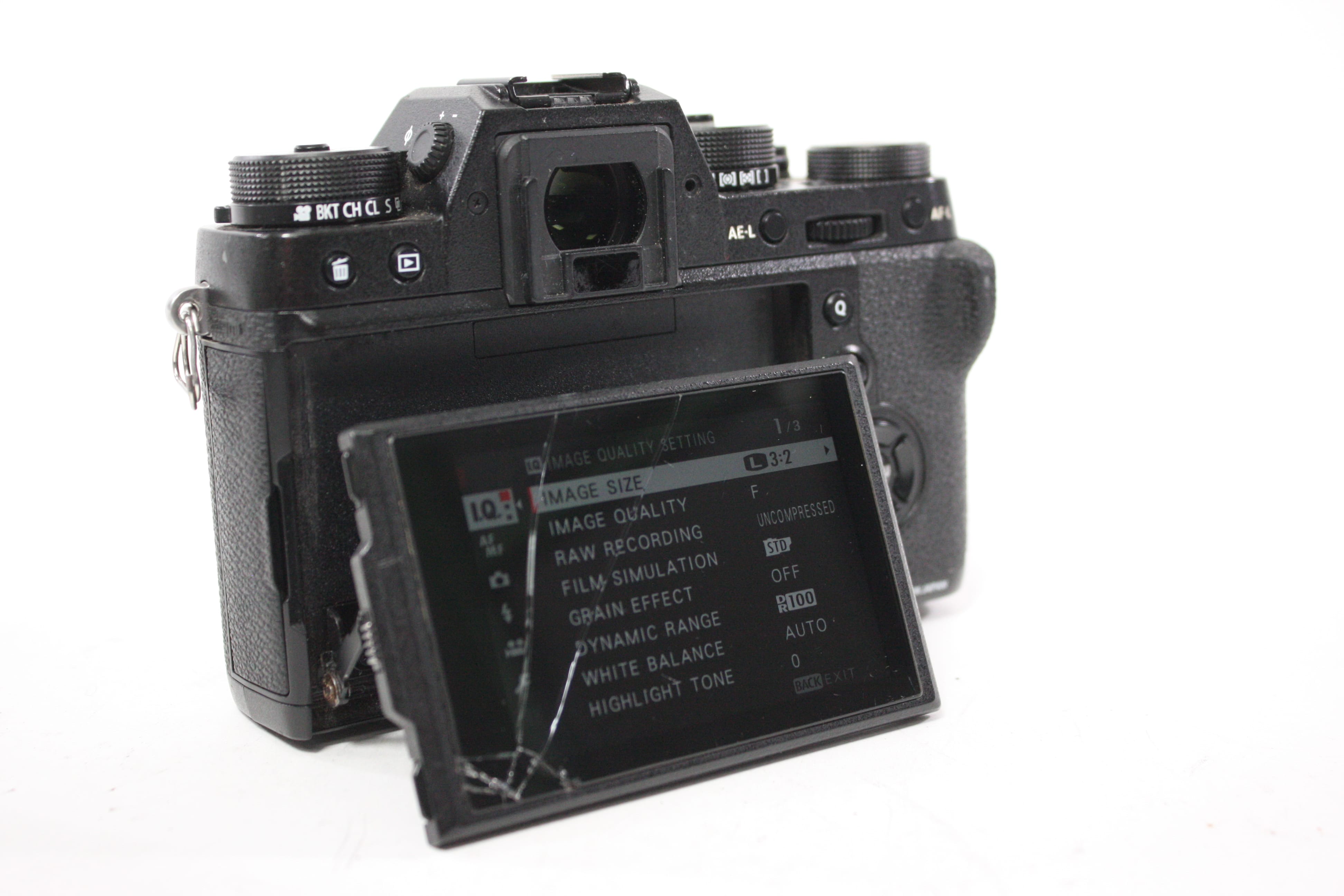 Fujifolm X-T2 Digital Mirrorless Camera with 18-55mm f/2.8-4 Super EBC XF Lens