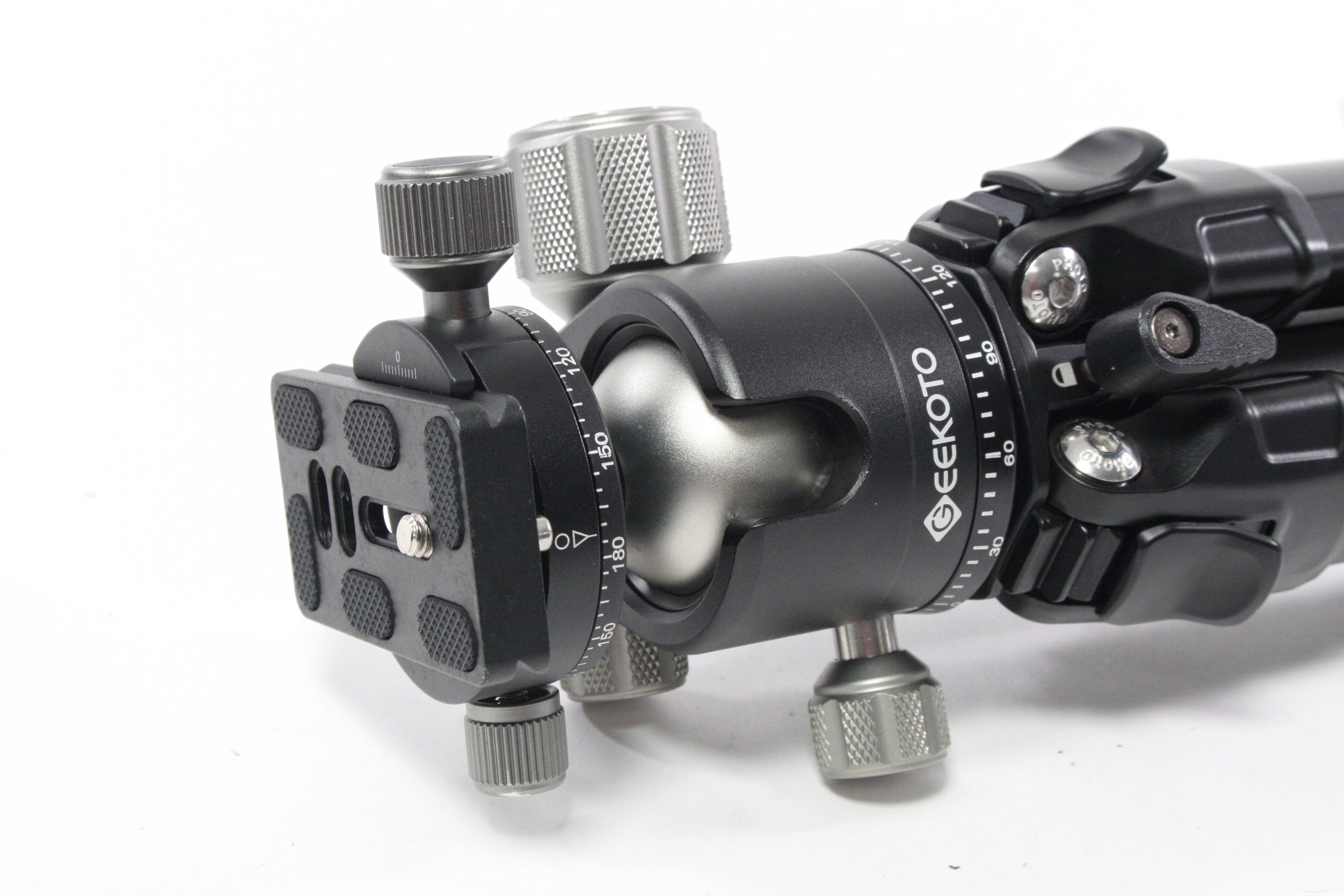Geekoto 77" Tripod NEW DEALER DEMO