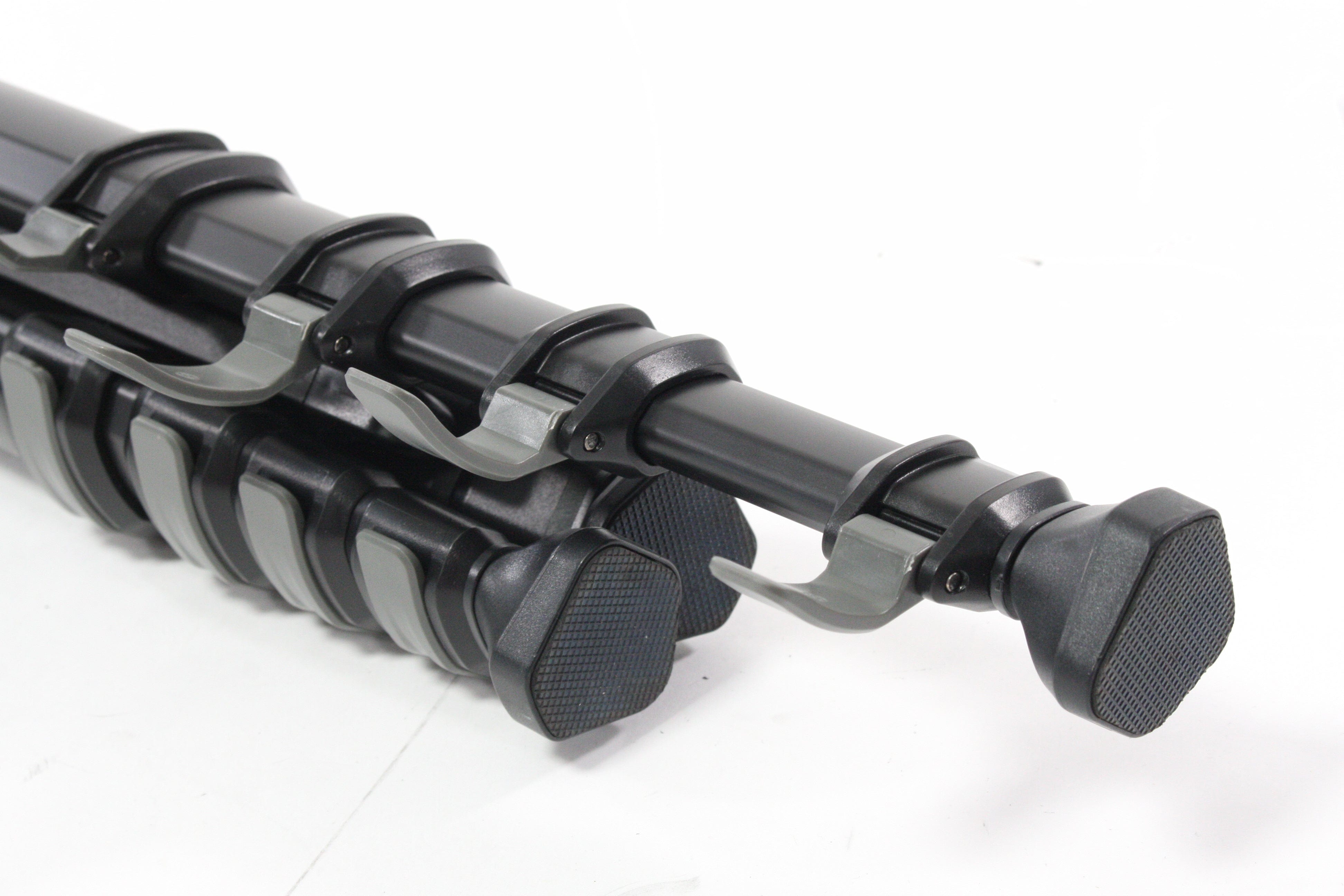 Geekoto 77" Tripod NEW DEALER DEMO