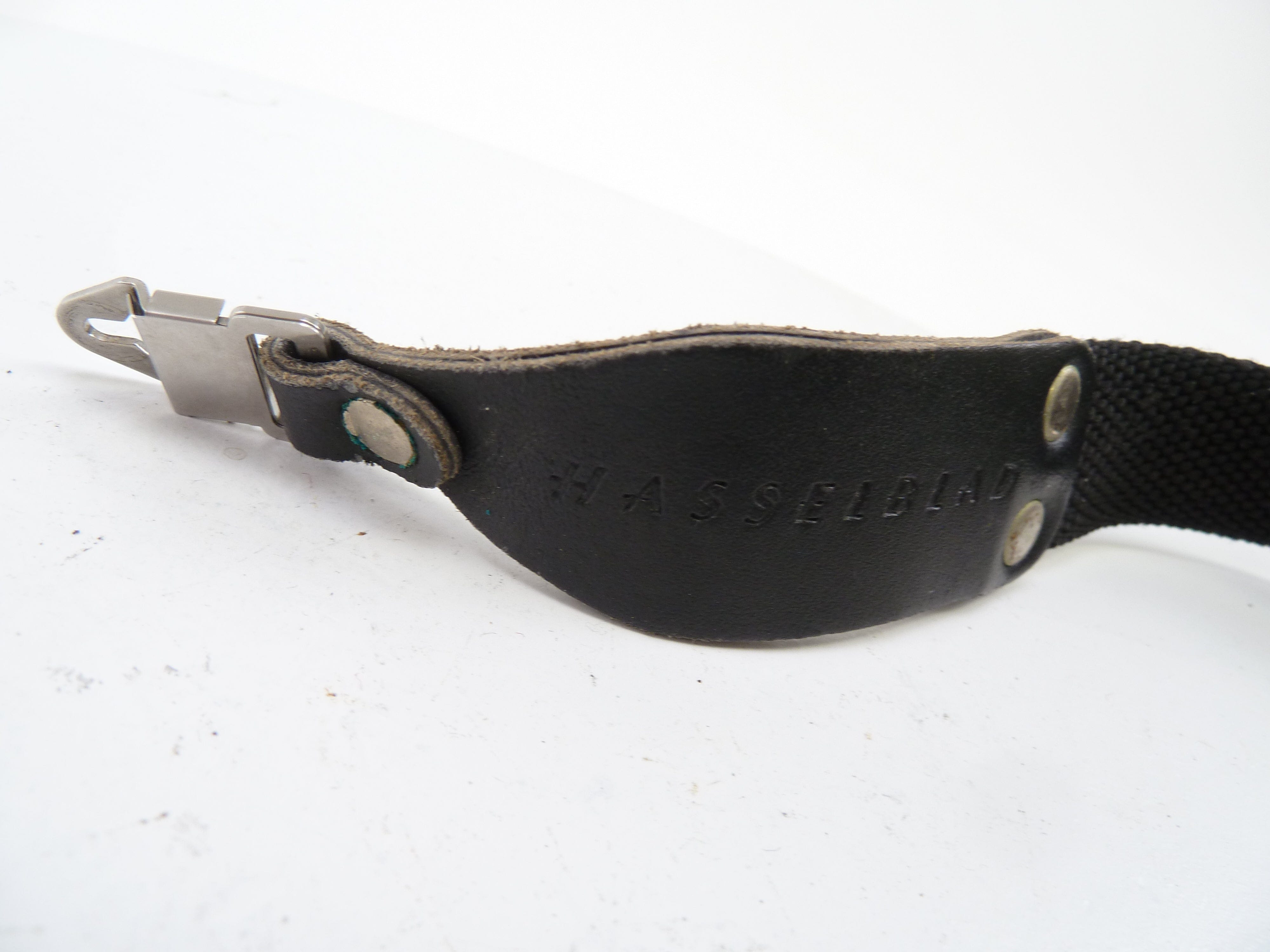 Hasselblad Deluxe Neck and Shoulder Strap
