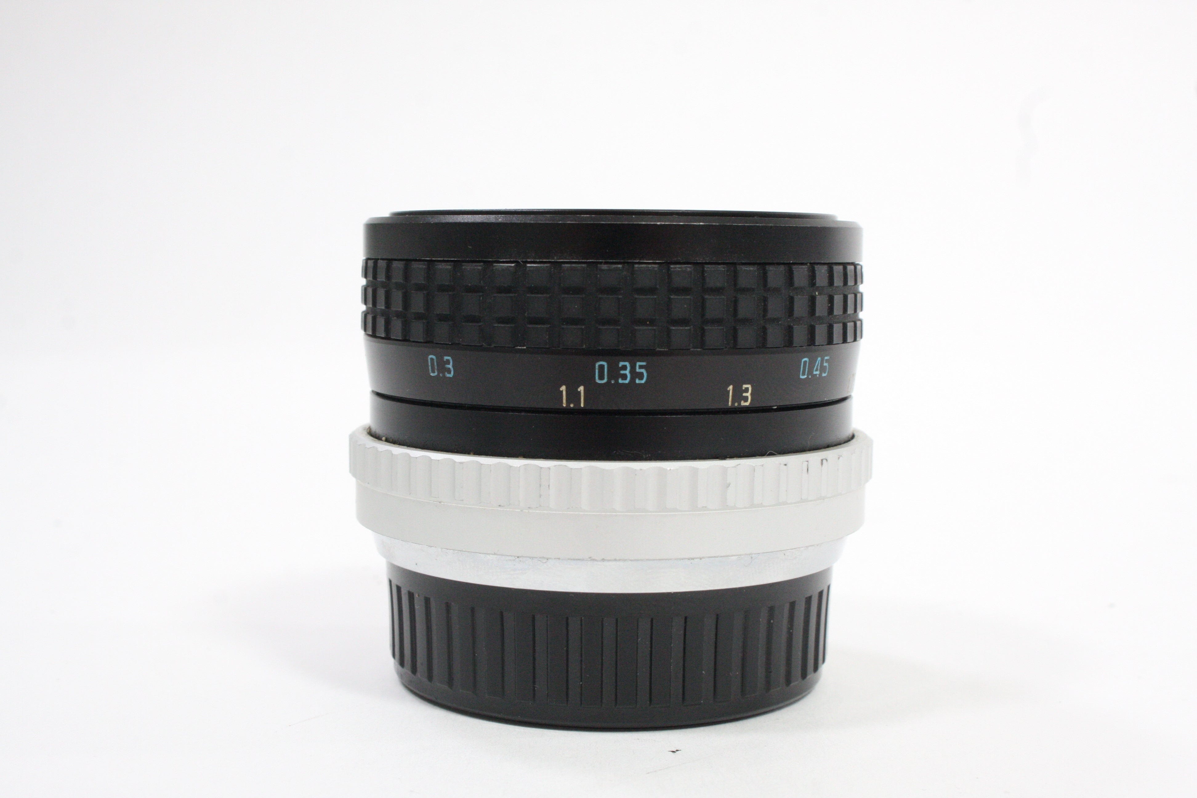 Hoya 28mm f/2.8 HMC Lens for Minolta MD Mount
