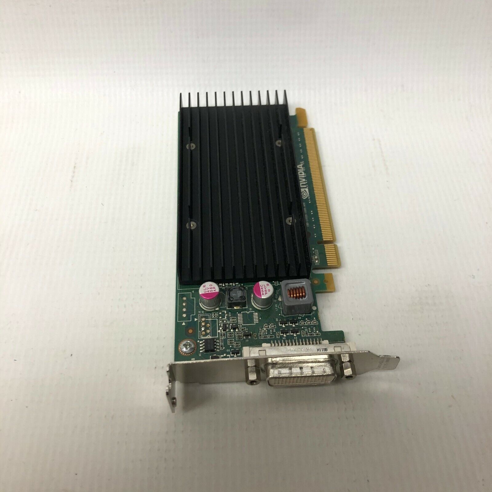 HP 632486-001_x4 HP QUADRO NVS 300 512MB PCI-E FH