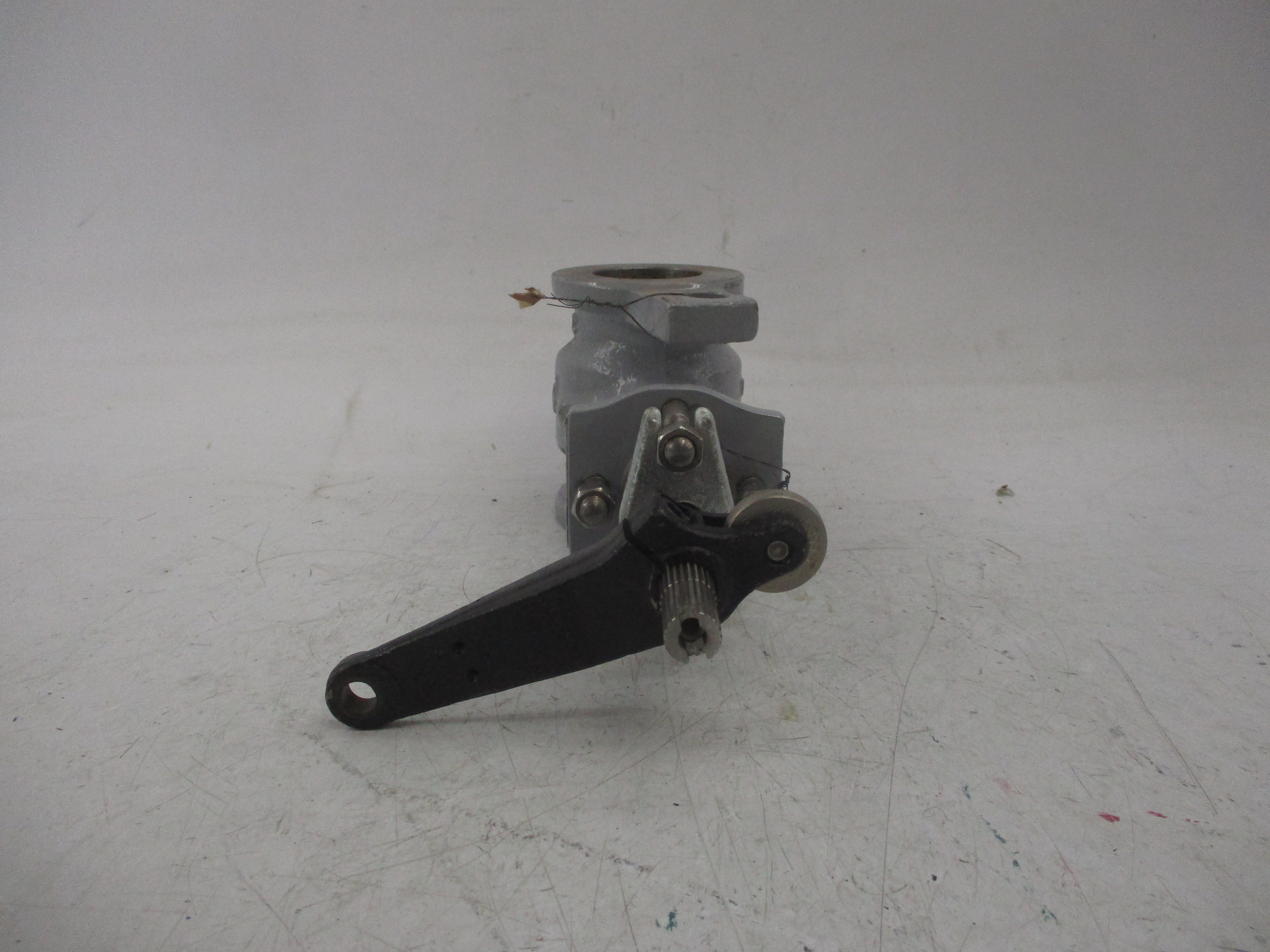 VALVE 435002001 (AS PICTURED) UNMP