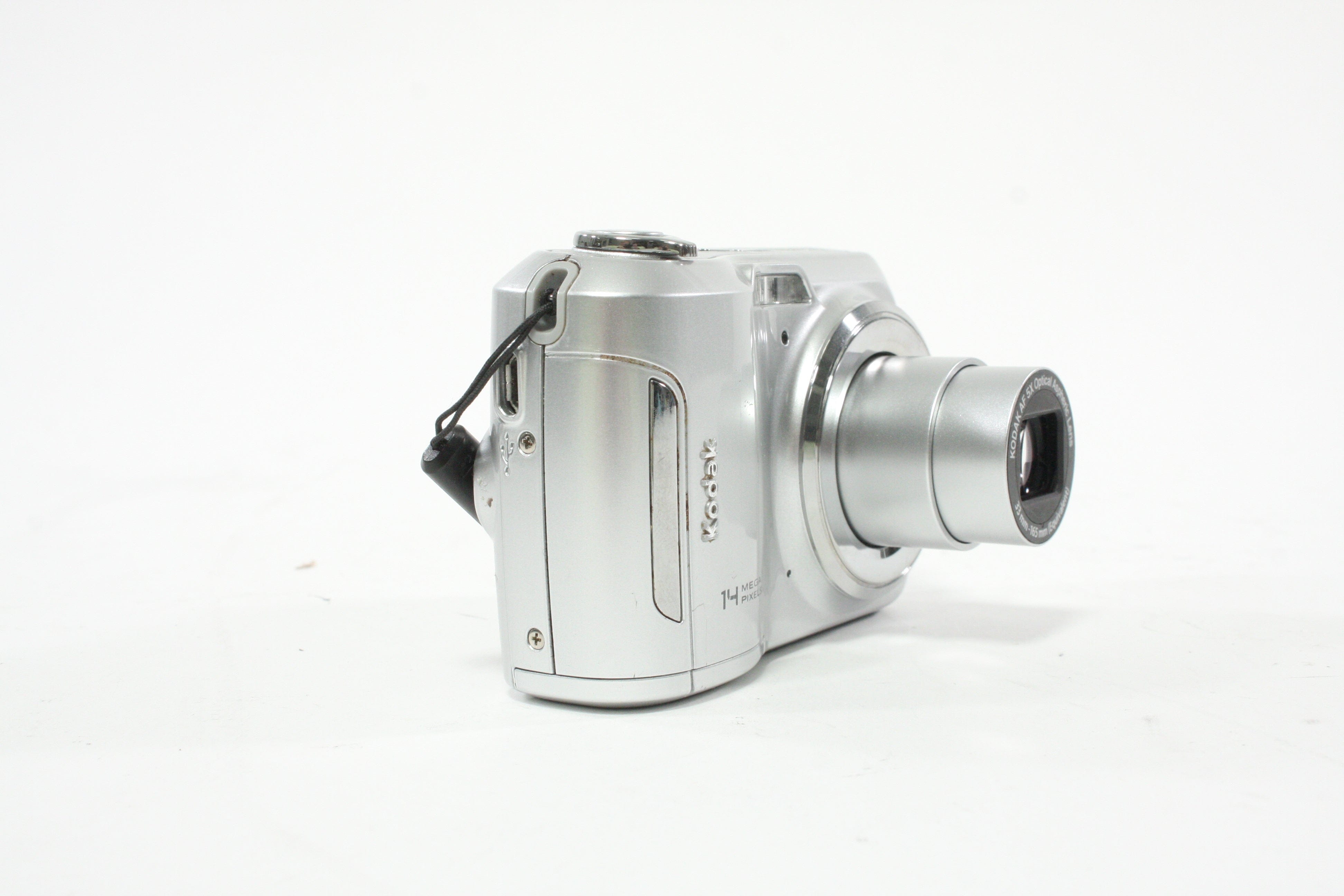 Kodak EasyShare C195 Digital Point-and-Shoot Camera 5x Zoom 14mp