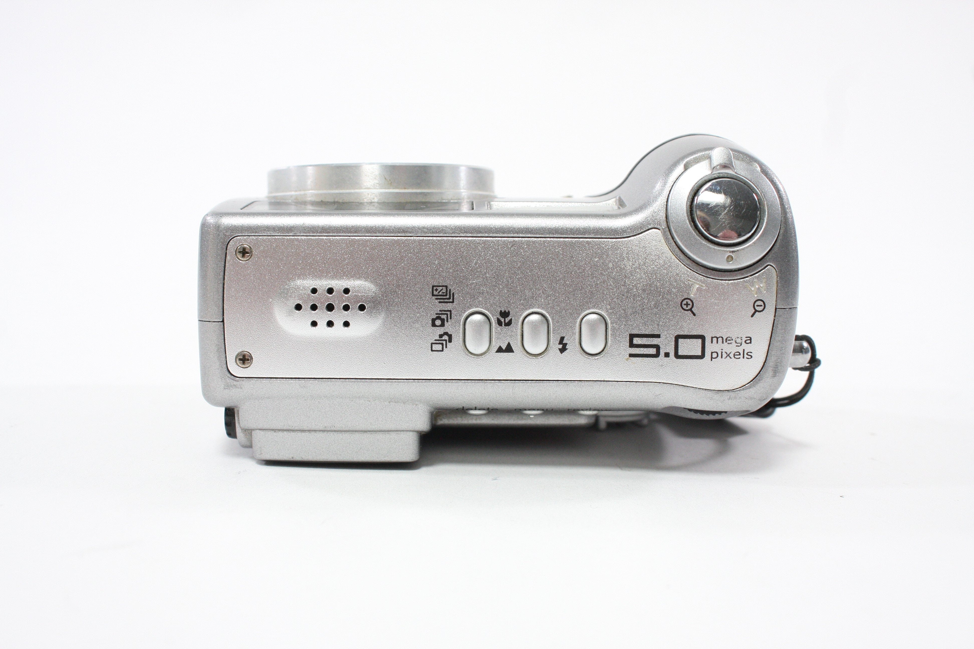 Kodak EasyShare Z730 Digital Point-and-Shoot Camera 4x Zoom 5.0mp