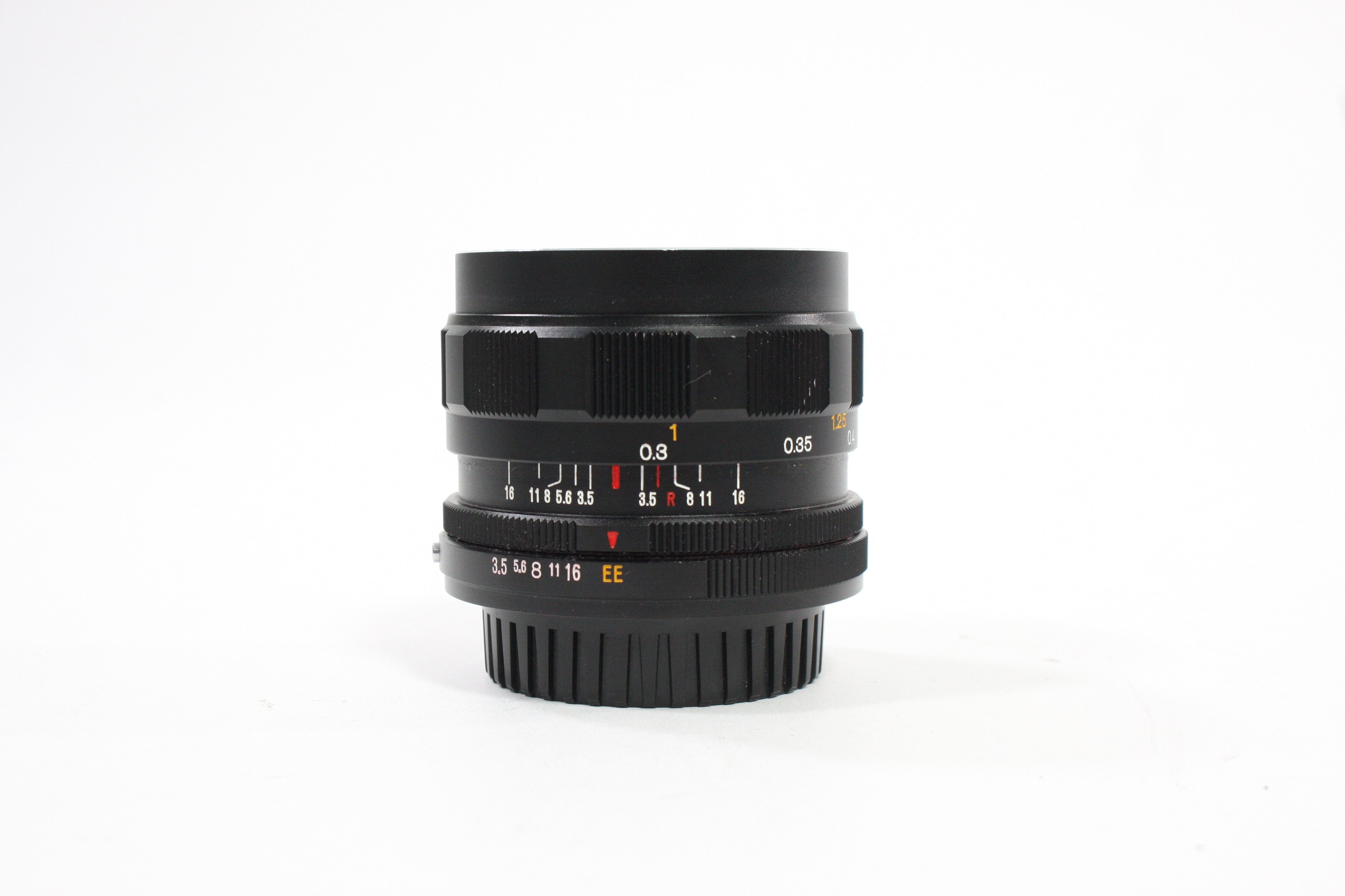 Konica 28mm f/3.5 Hexanon for Konica AR Mount