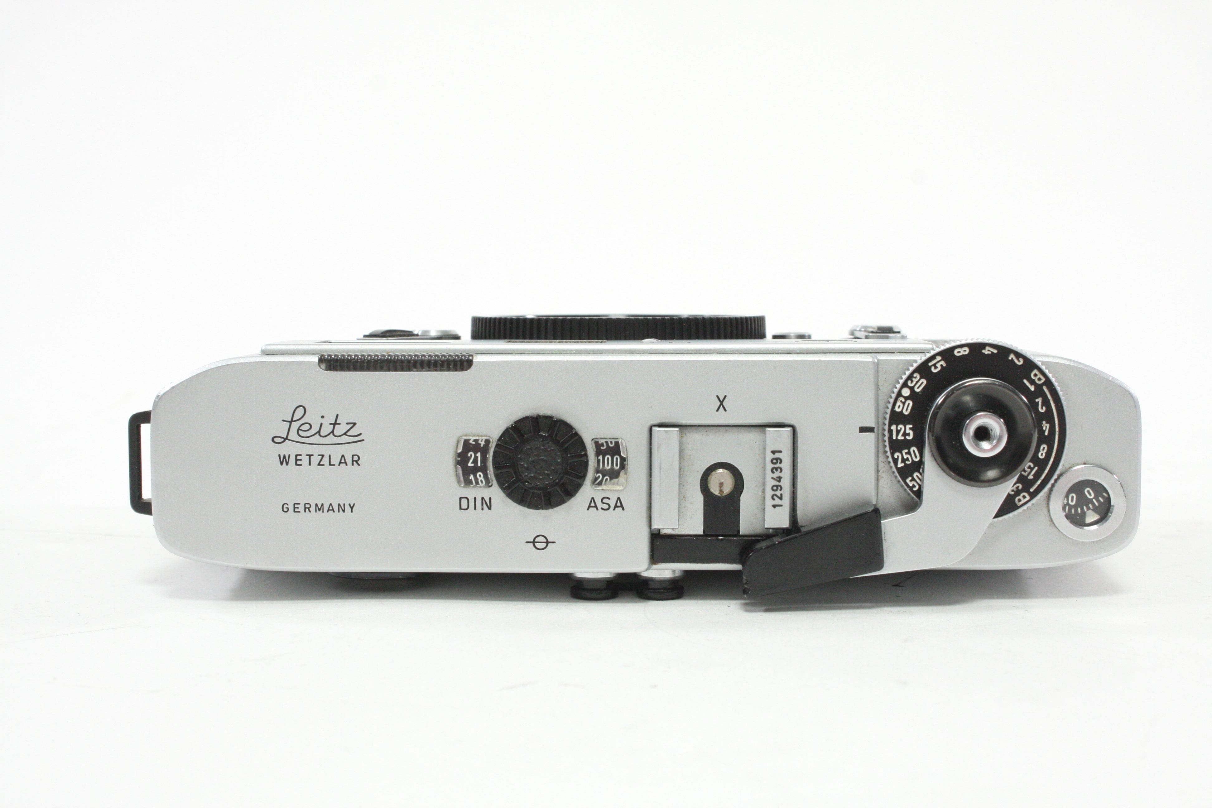 Leica M5 35mm Rangefinder Camera with built-in TTL includes Case