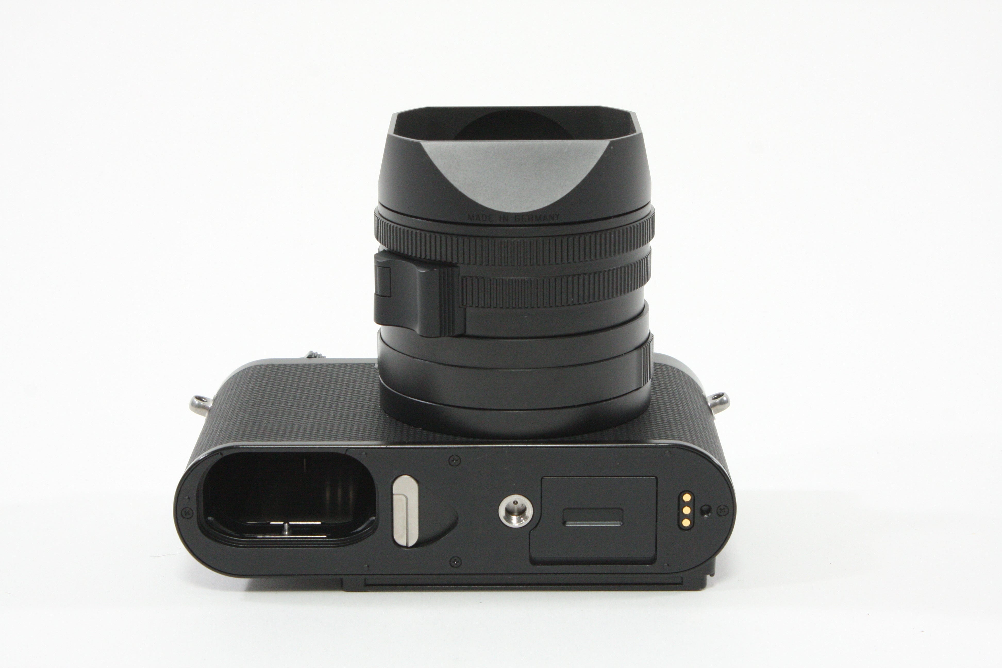 Leica Q3 Compact Full Frame Camera with 28mm f1.7 Summilux Lens - Model 19-080