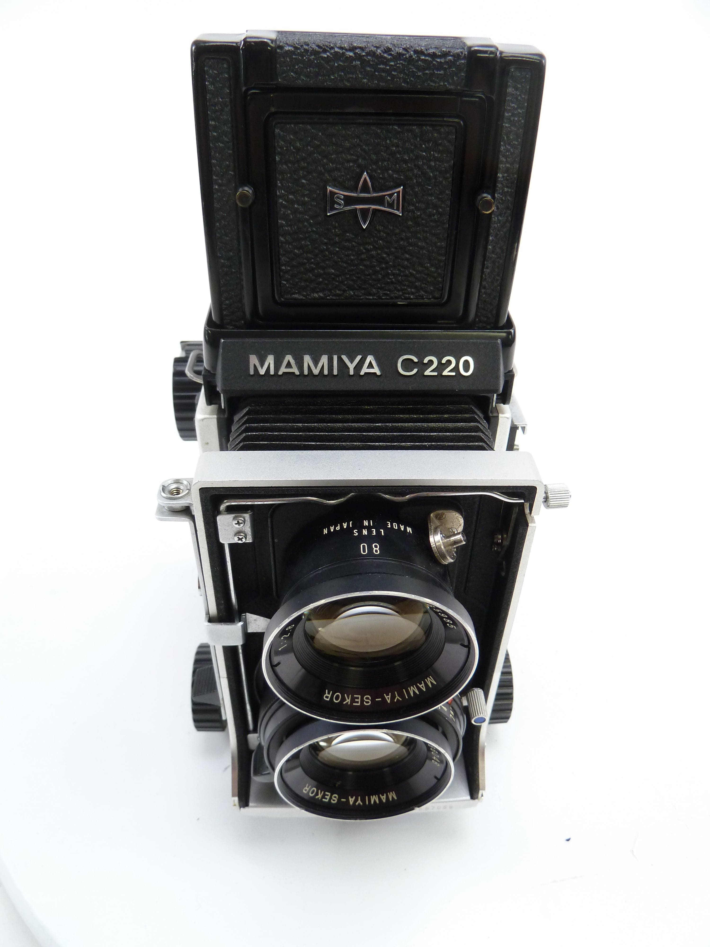 Mamiya C220 Camera Outfit with 80MM F2.8 Blue Dot Lens