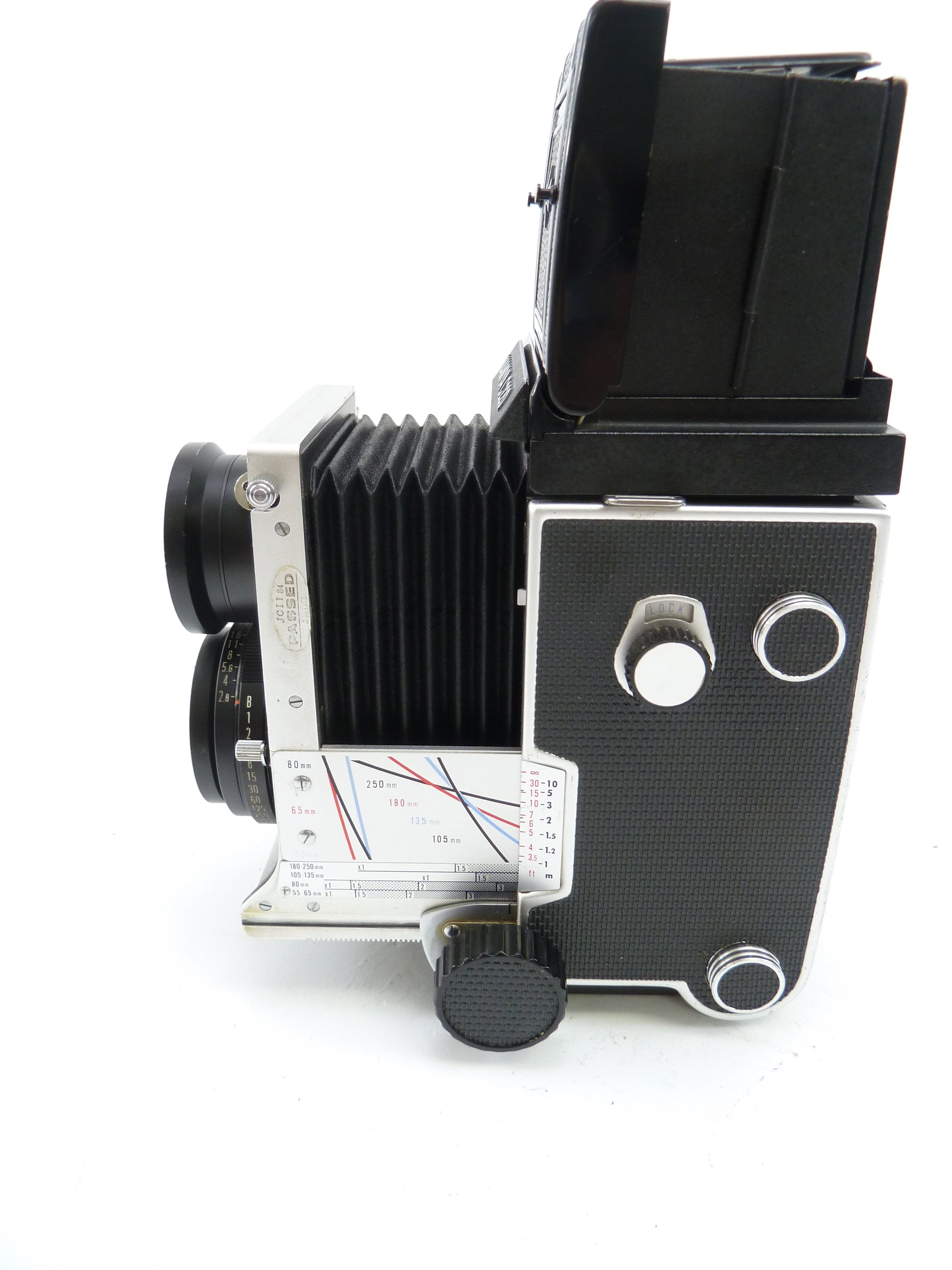 Mamiya C220 Outfit with 80MM F2.8 Lens and WLF