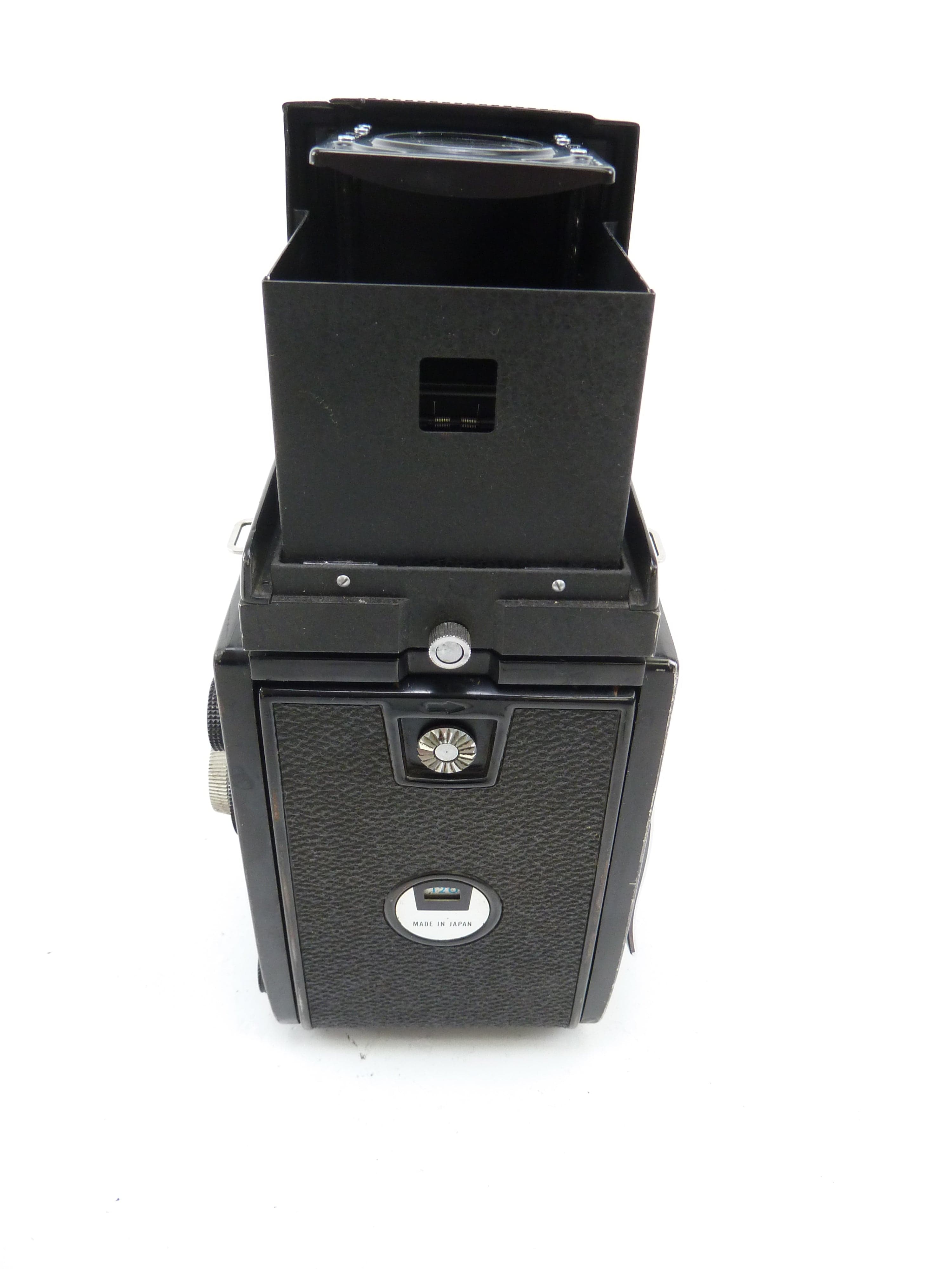 Mamiya C330 Camera Body with Waist Level Finder