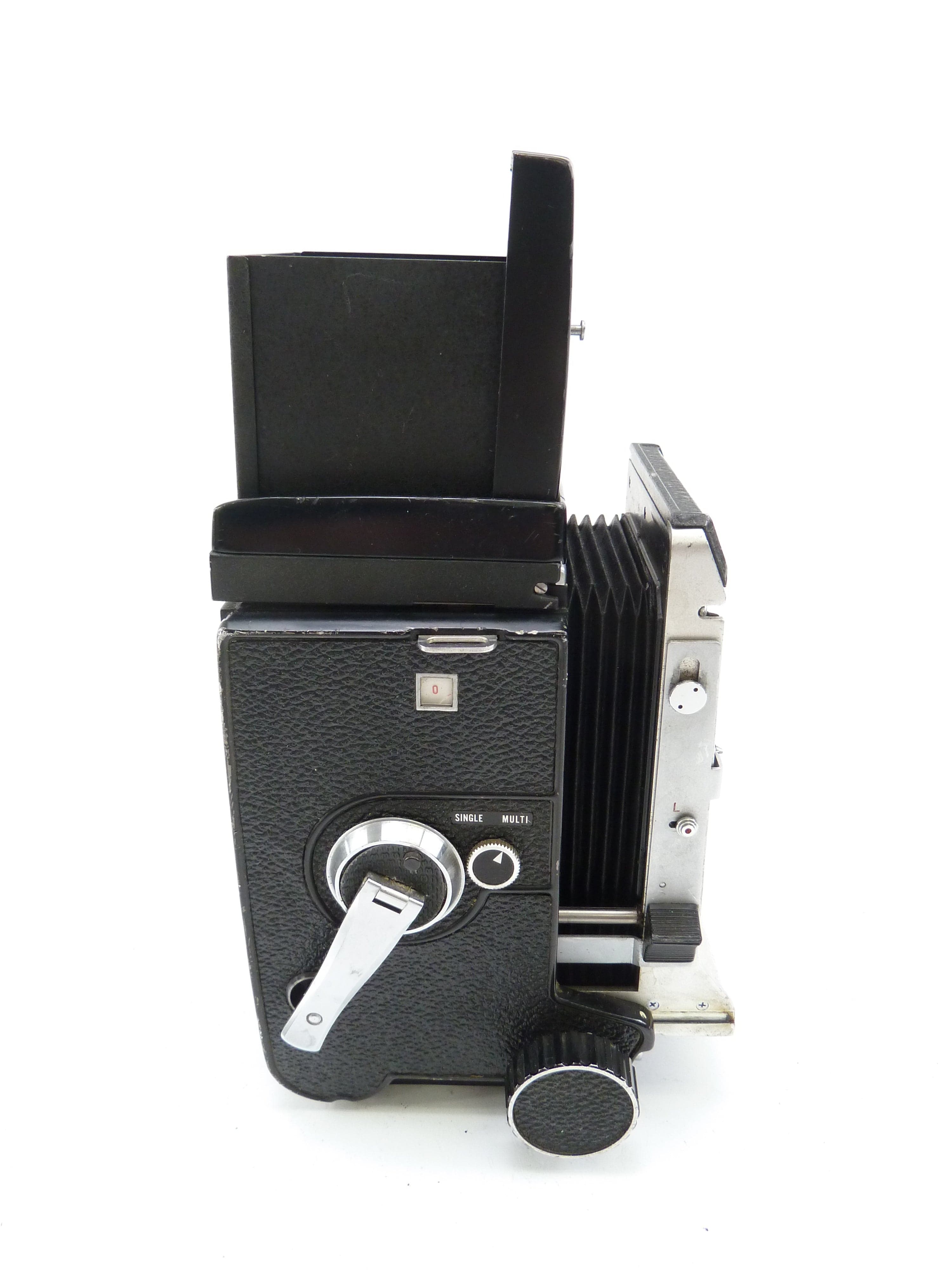 Mamiya C330 Camera Body with Waist Level Finder