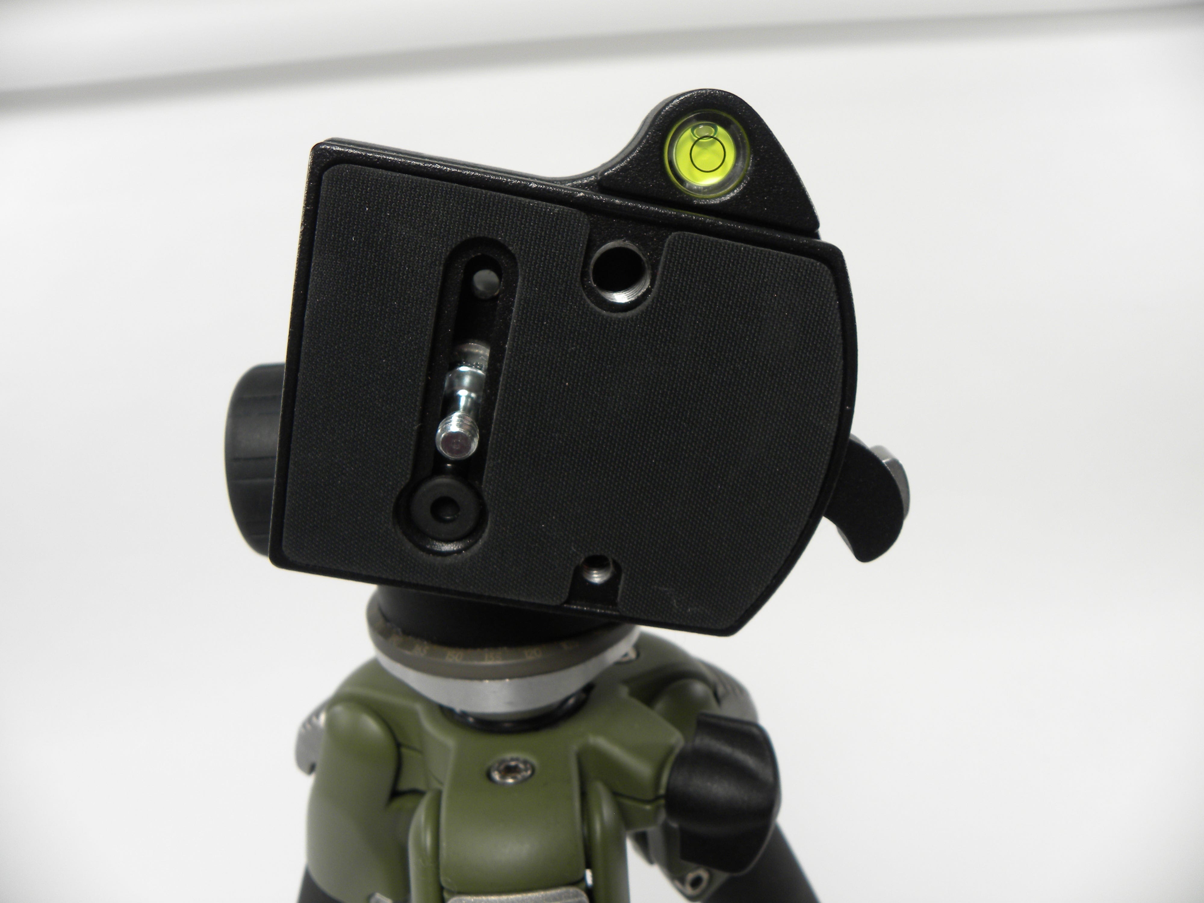 Manfrotto 190NAT3 Tripod w/Manfrotto 488RC4 Ball Head (Green)