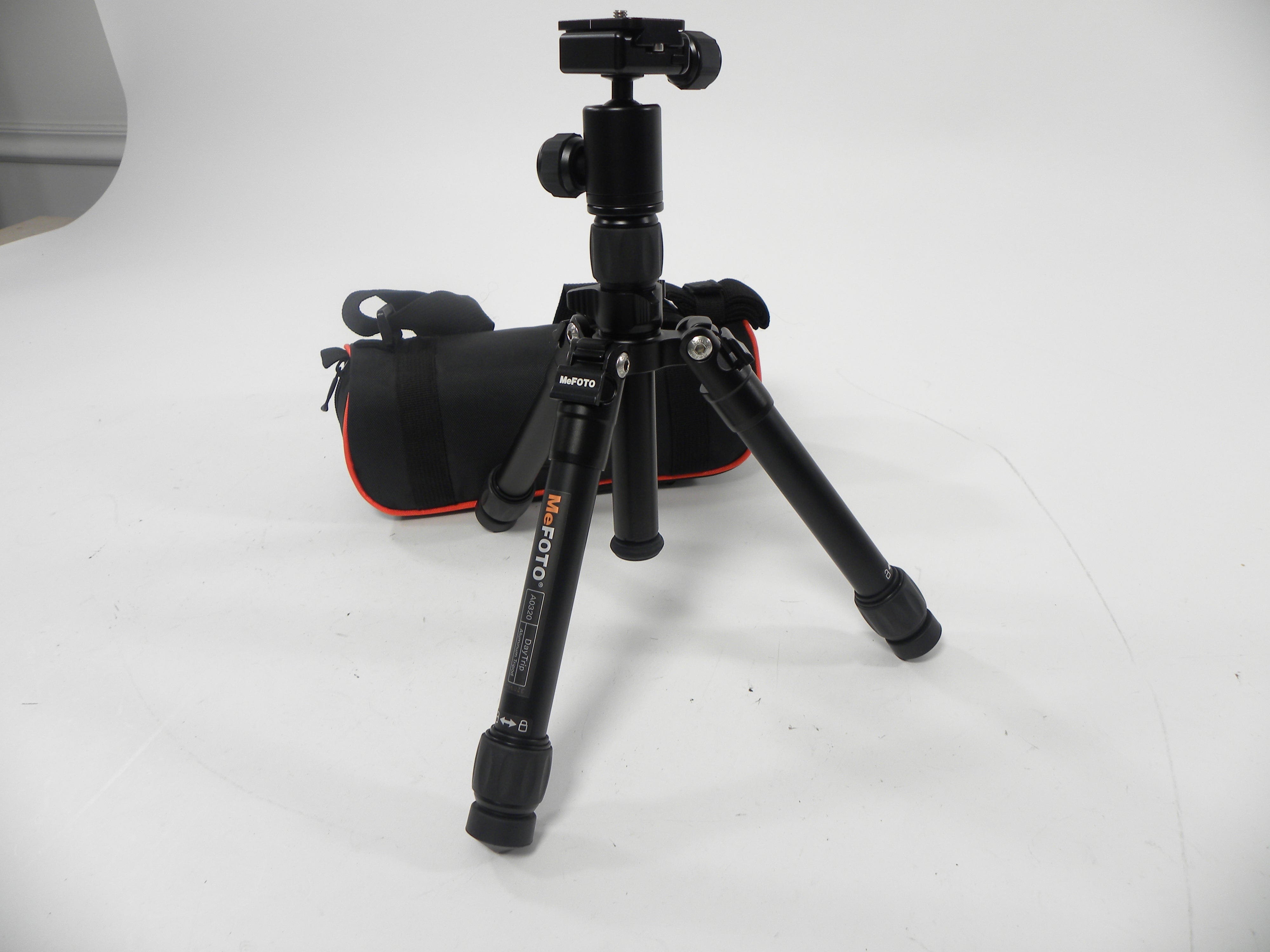 MeFoto A0320 Day Trip Aluminum Tripod