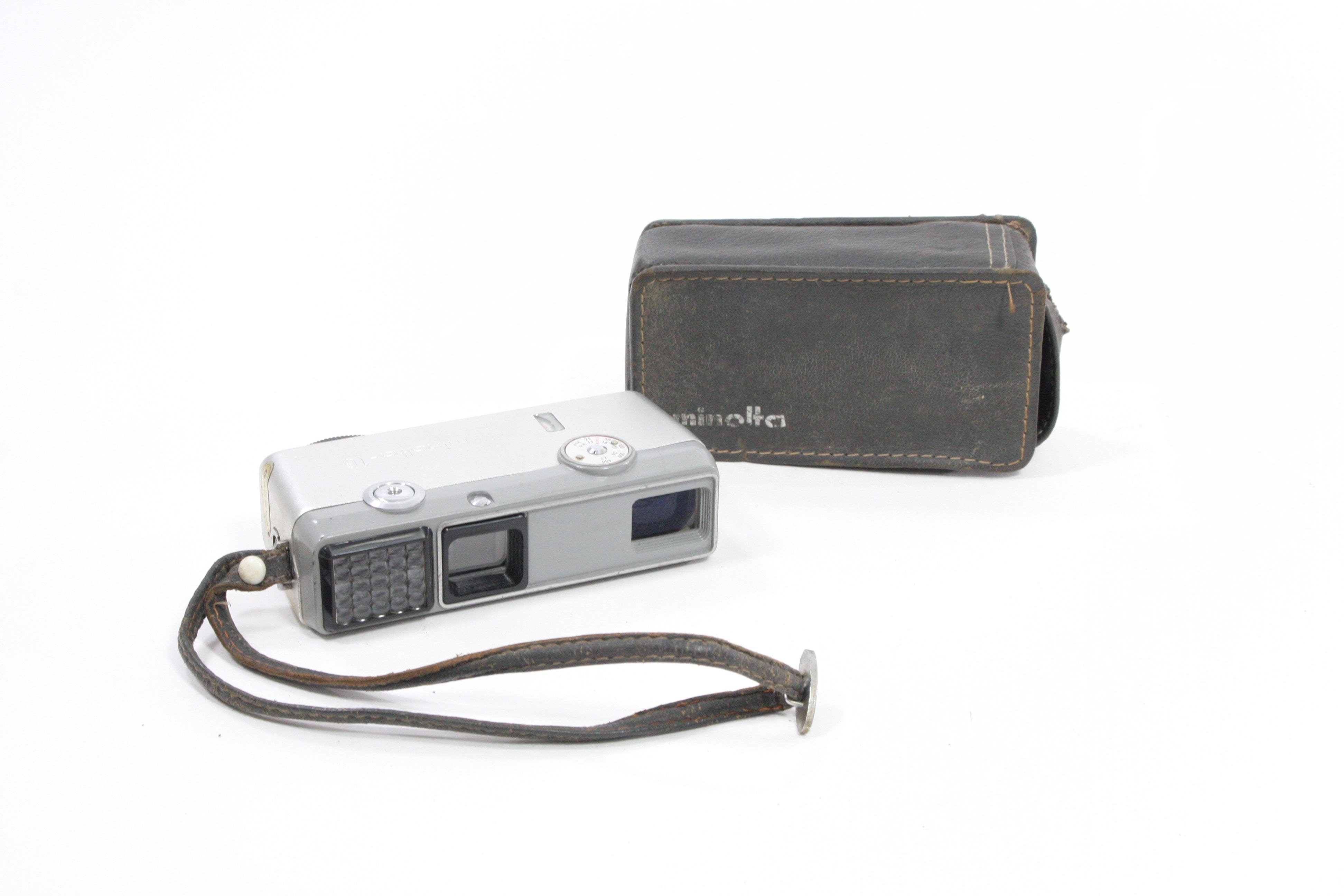 Minolta  - 16 E.E. 16mm Camera with 20mm f/2.5 Lens