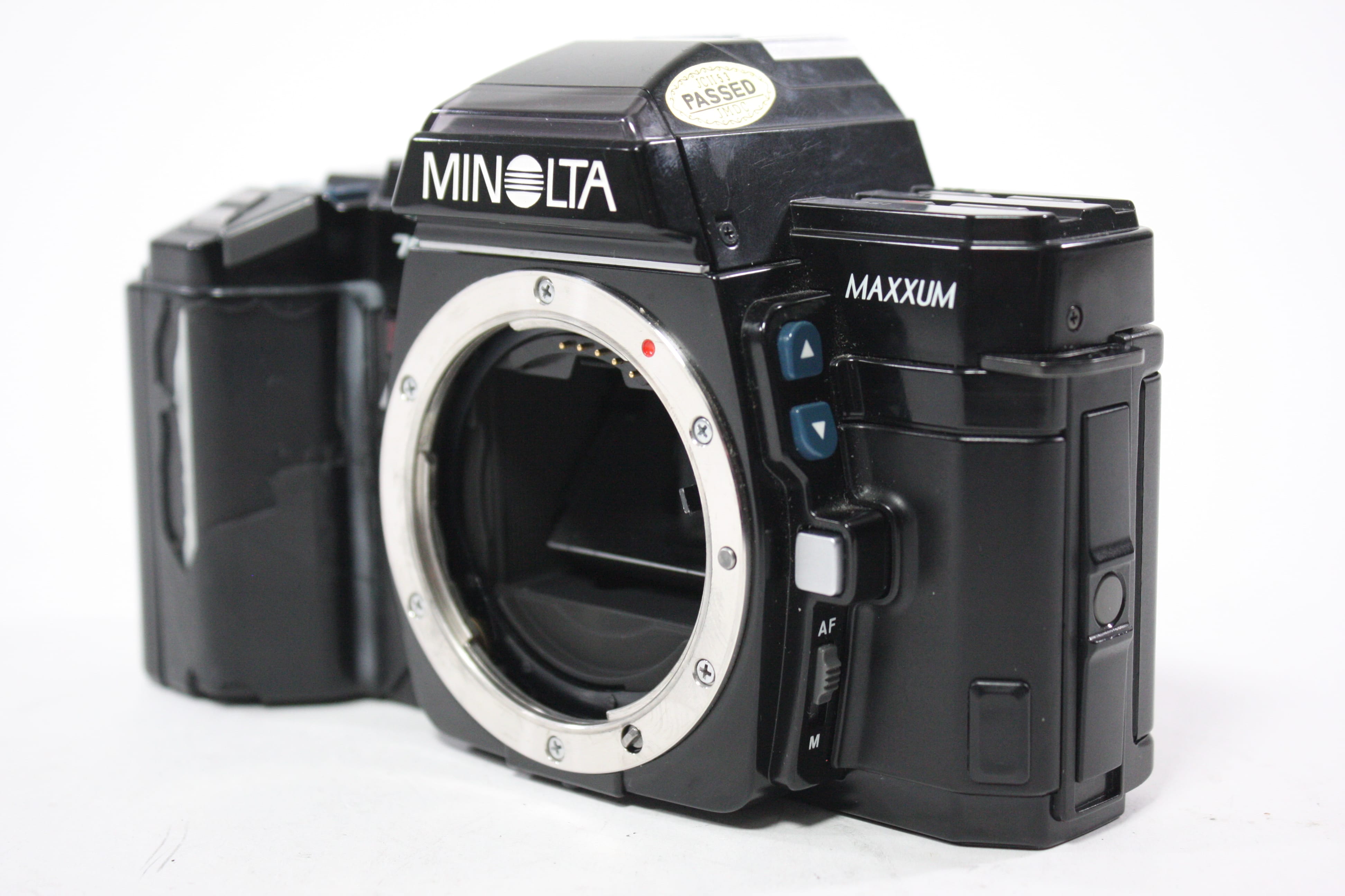 Minolta 7000 Maxxum 35mm SLR Camera with Minolta 35-70mm f/4 Maxxum Lens