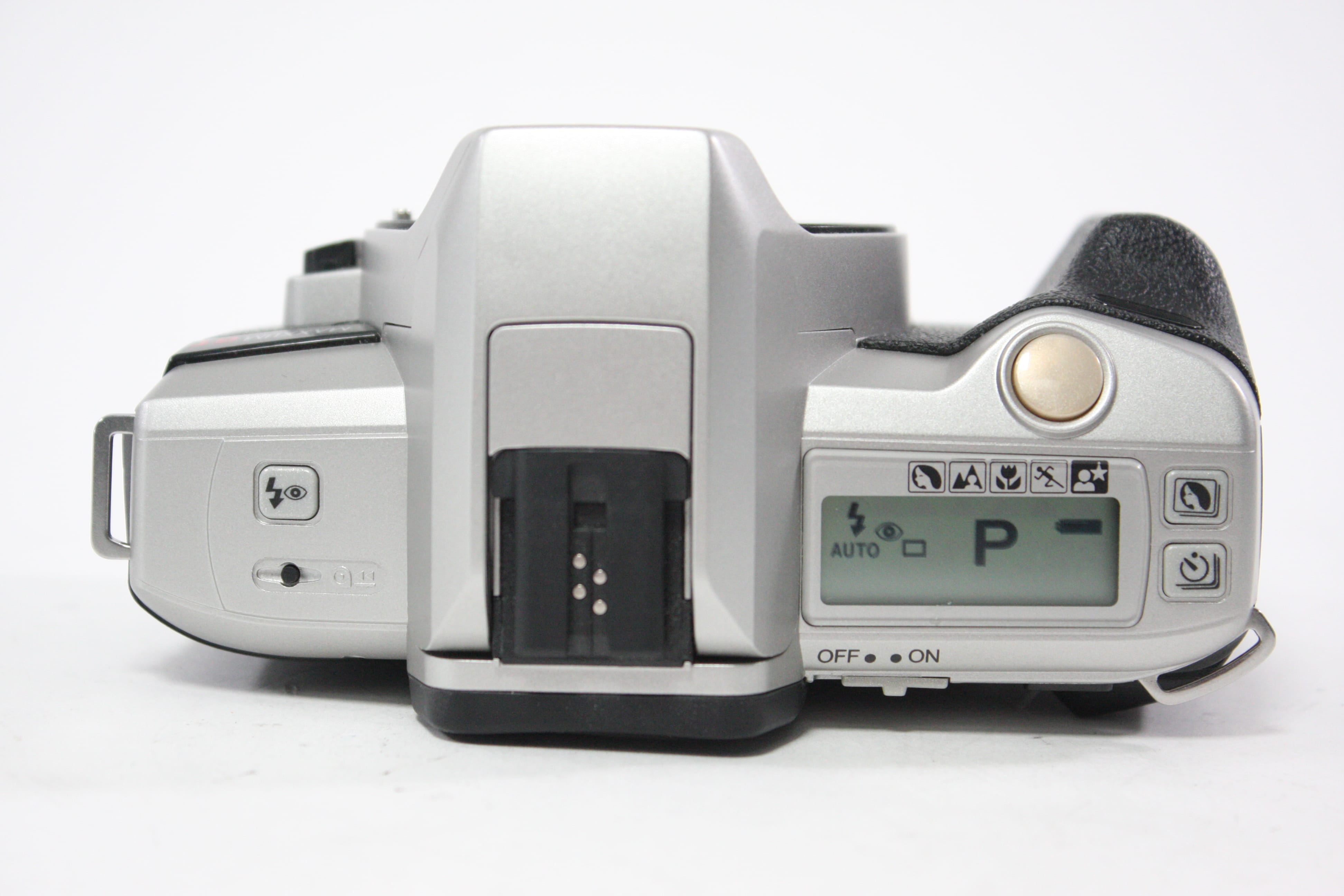 Minolta GT Maxxum 35mm SLR Camera with Minolta 35-80mm f/4-5.6 AF Zoom Lens