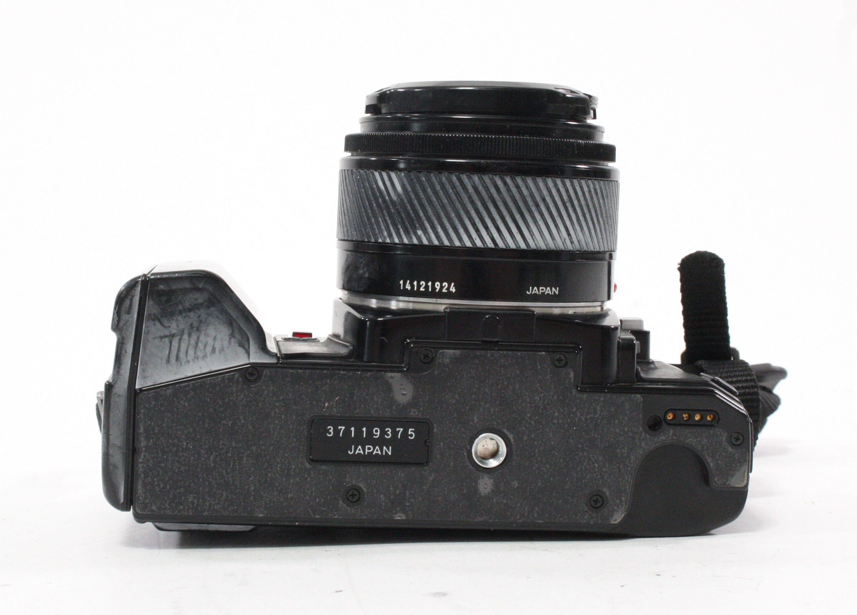 Minolta Maxxum 7000 with 50mm f/1.7 Lens