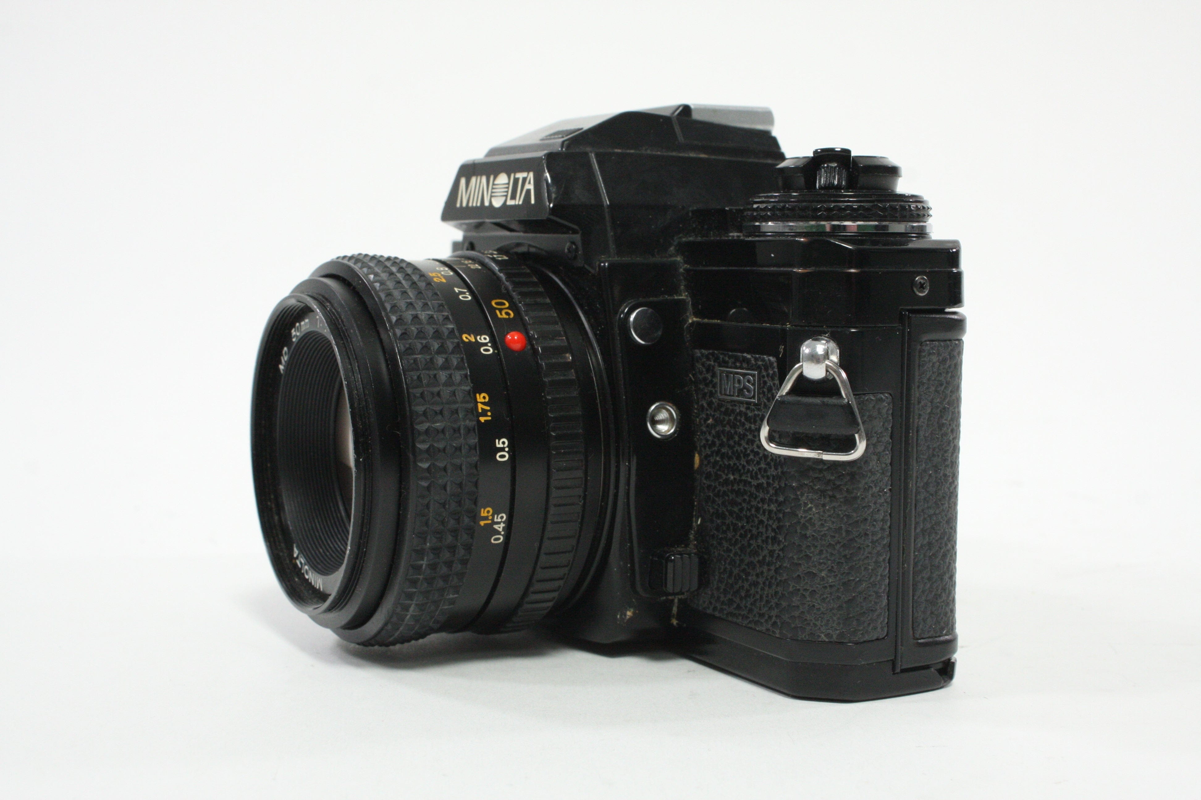 Minolta X-700 35mm SLR Camera with 50mm f/1.7 MD Mount