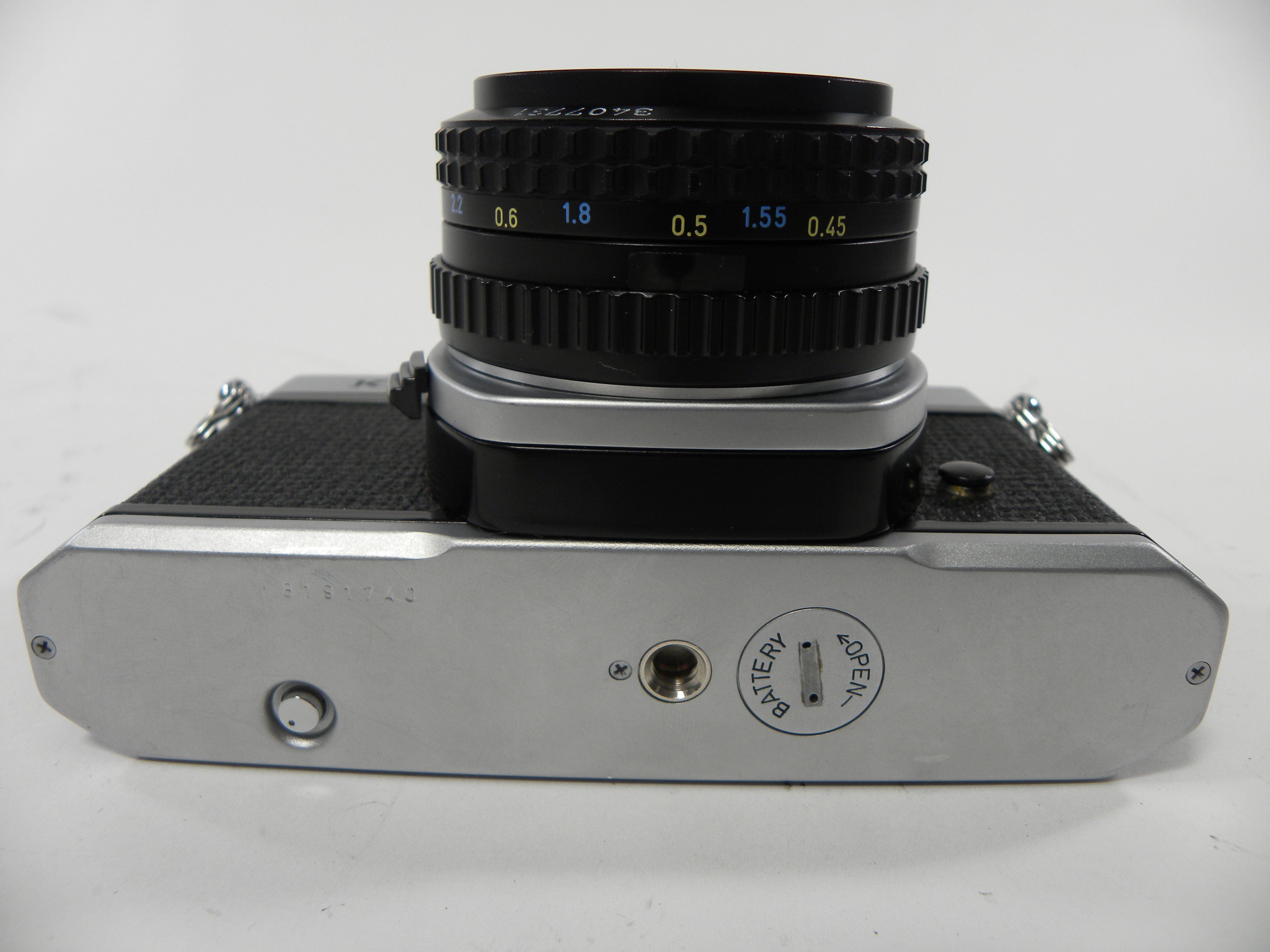 Minolta X-700 35mm SLR w/MD 50mm f2